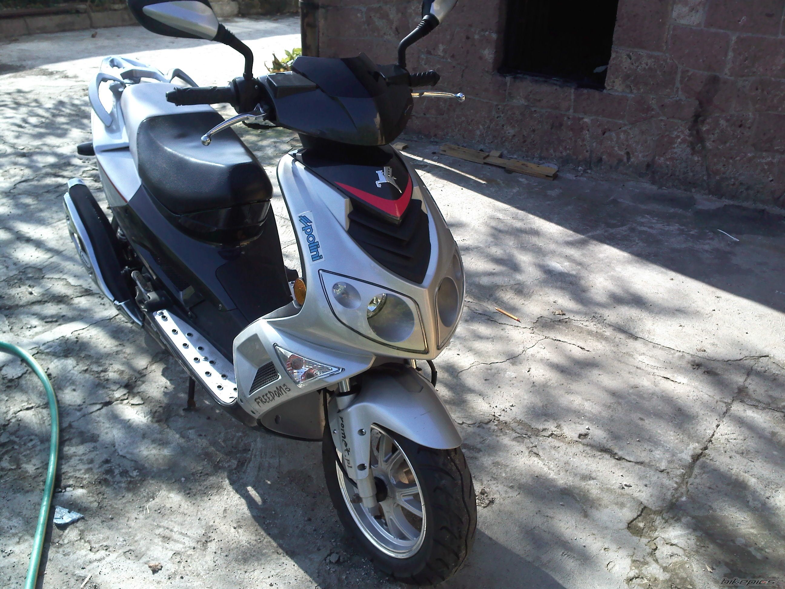 Photo 2299688