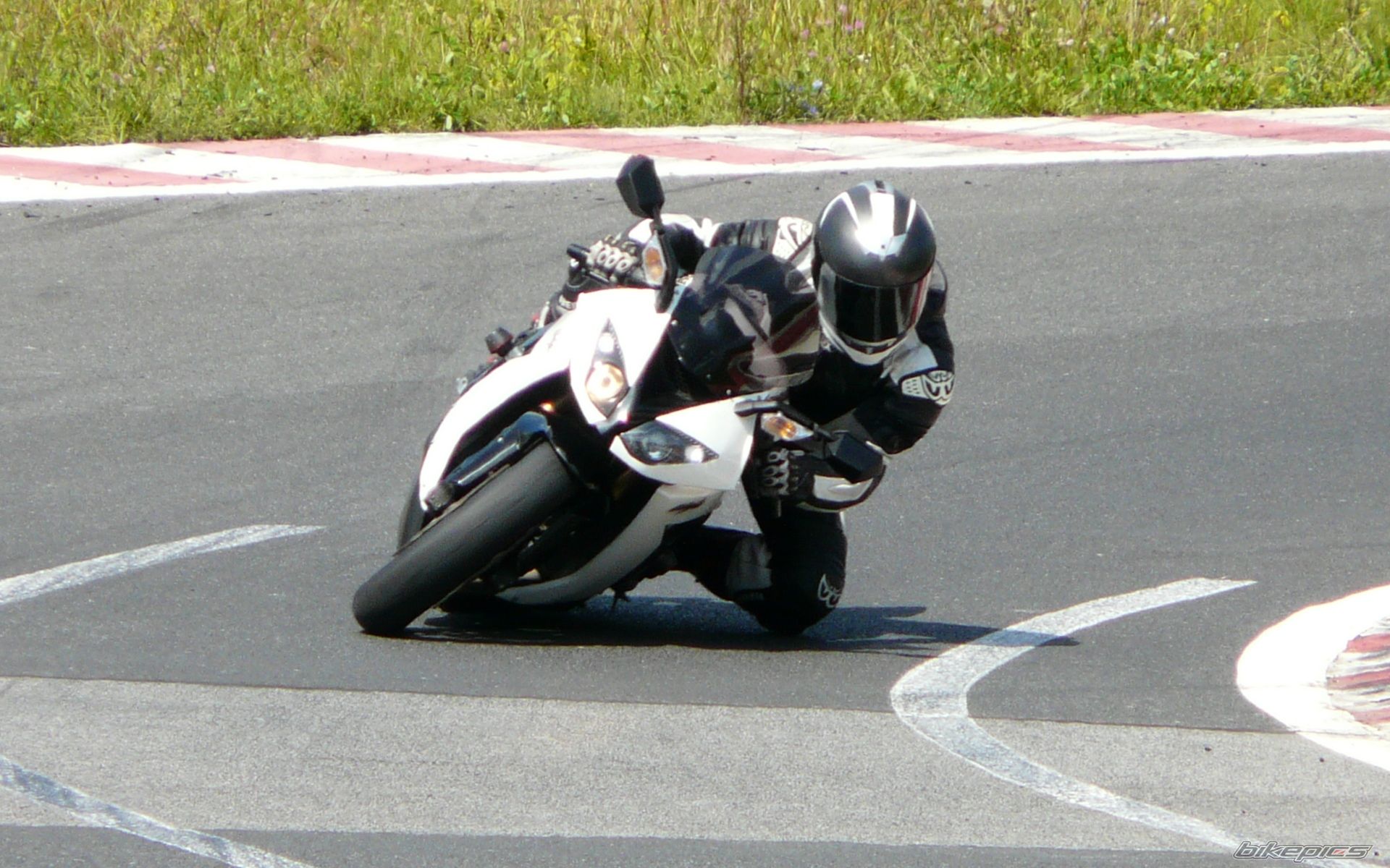Photo 2300030