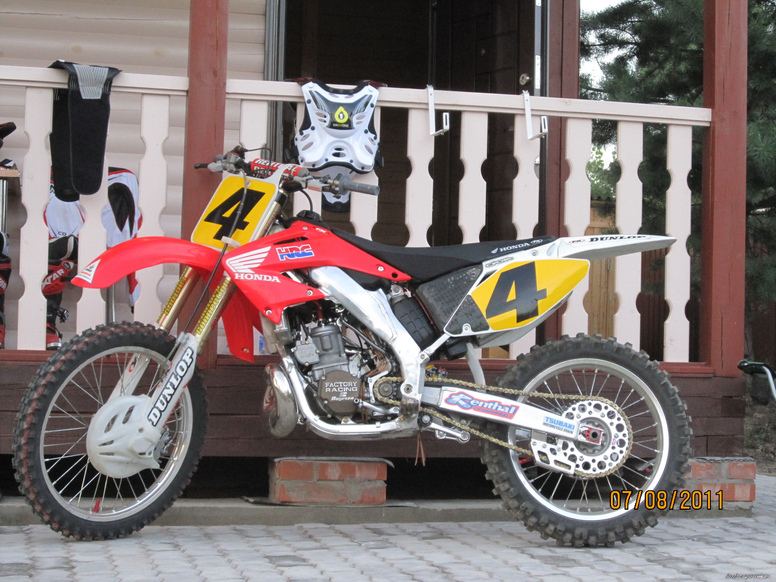 Photo 2302376