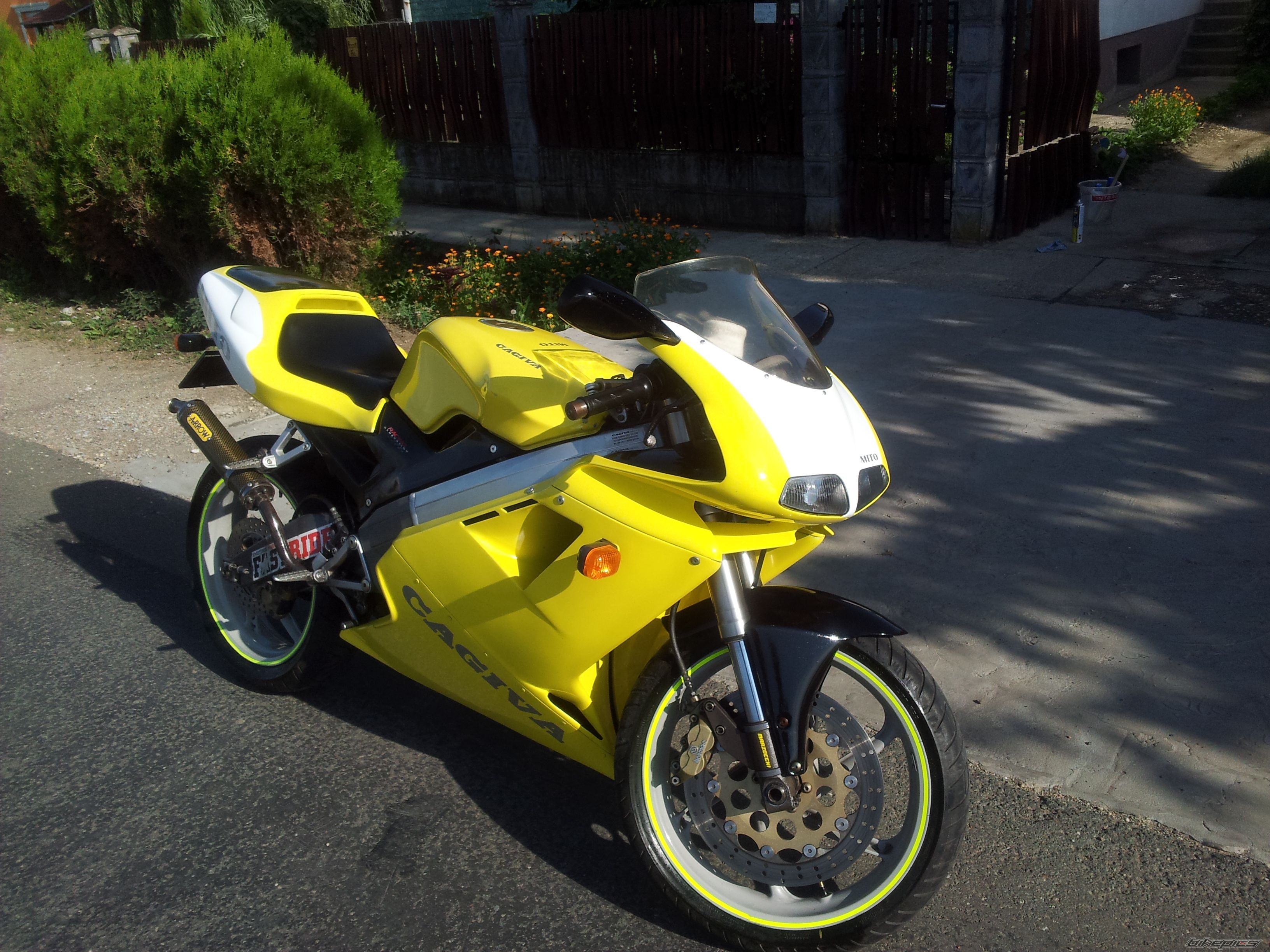 Photo 2302411