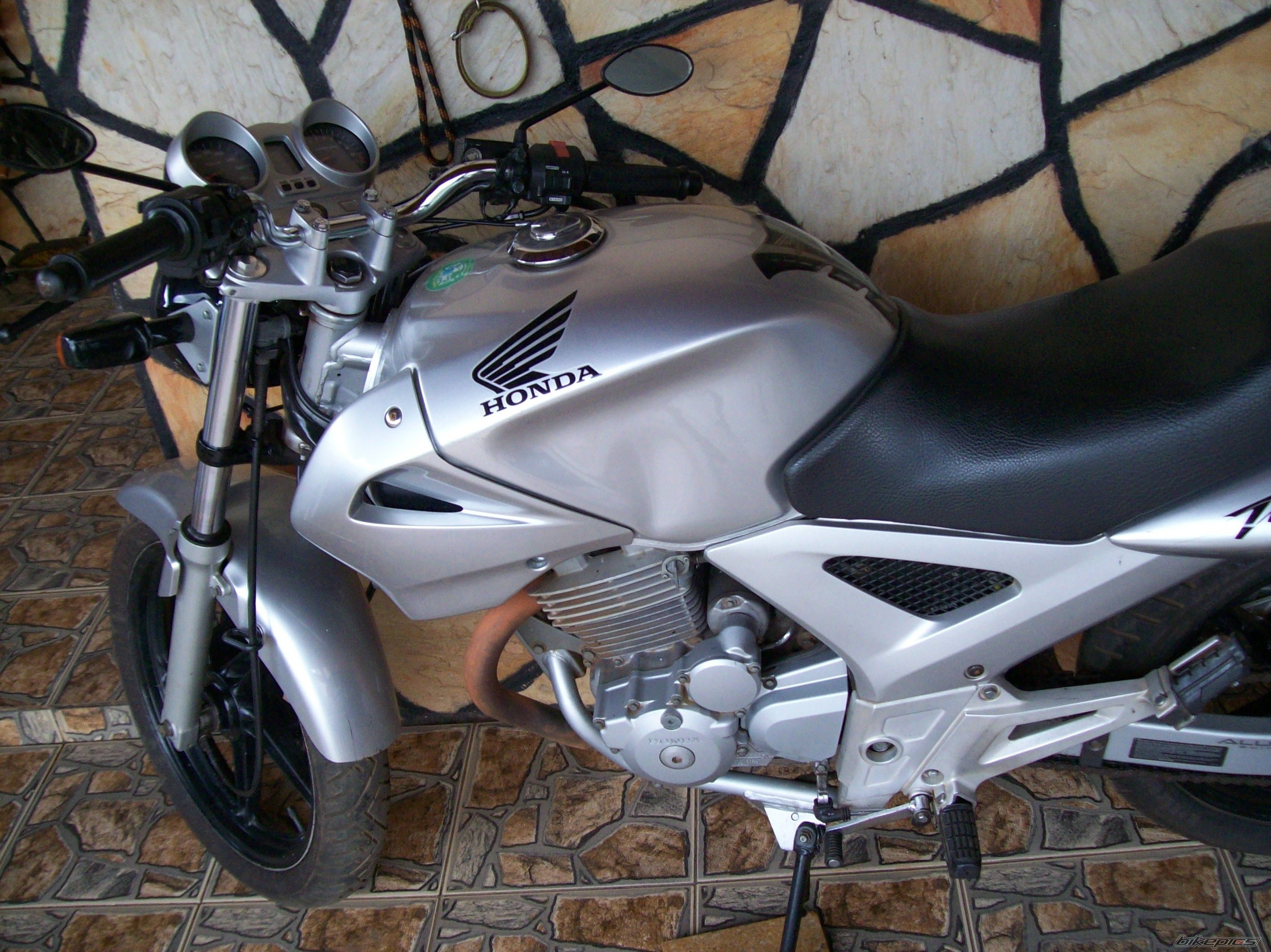 Photo 2324948