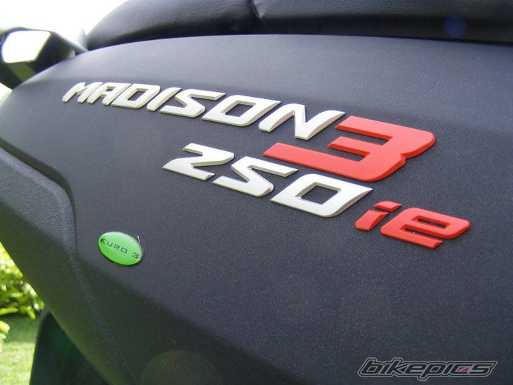 Photo 2330380