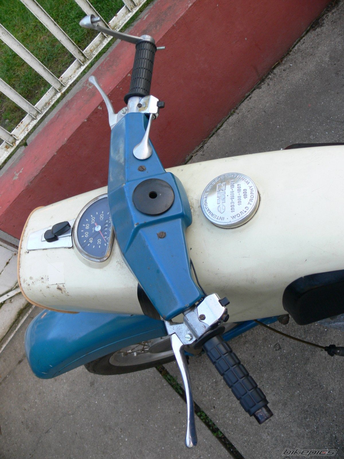 Photo 2335392