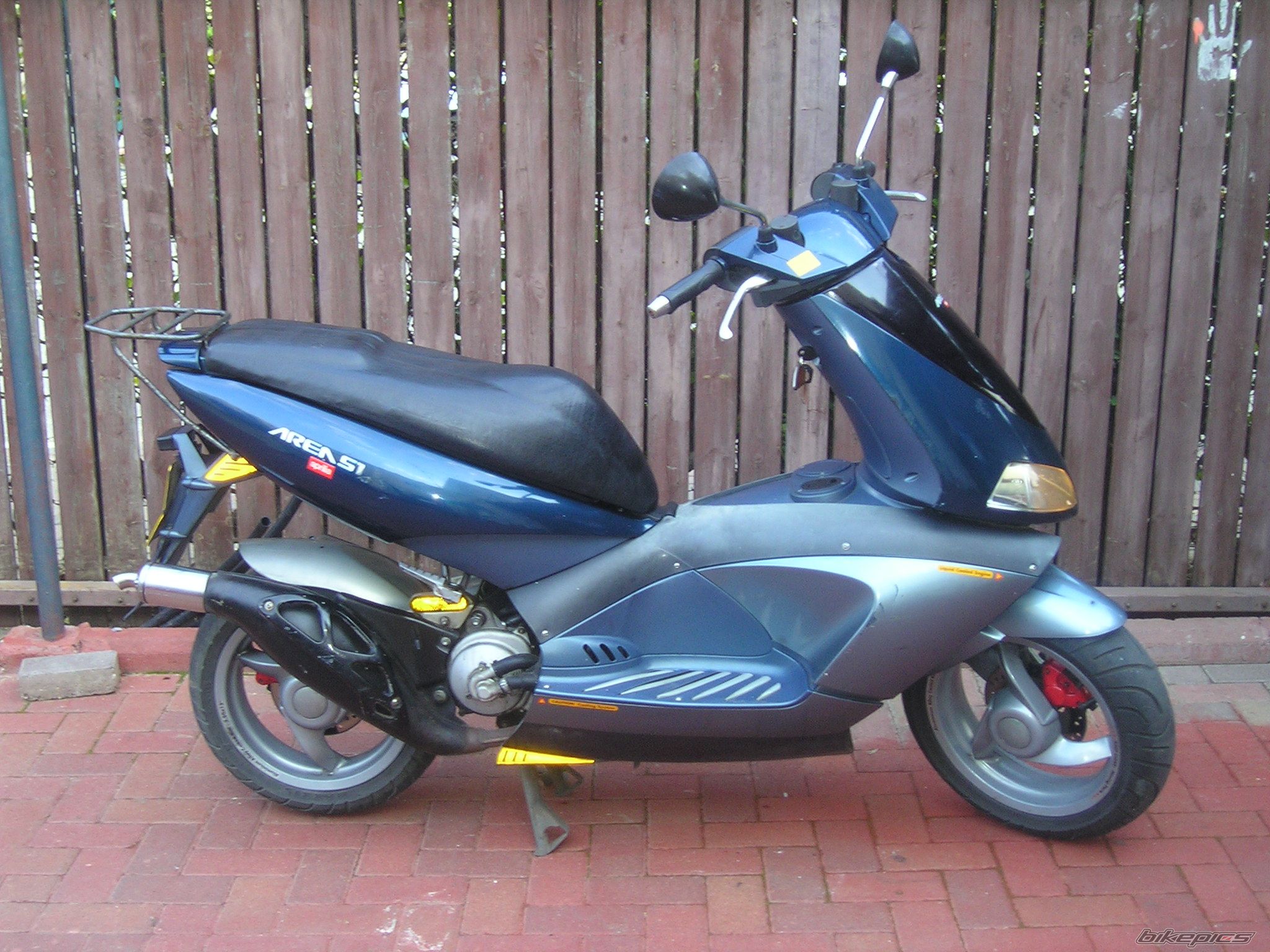 Photo 2335799