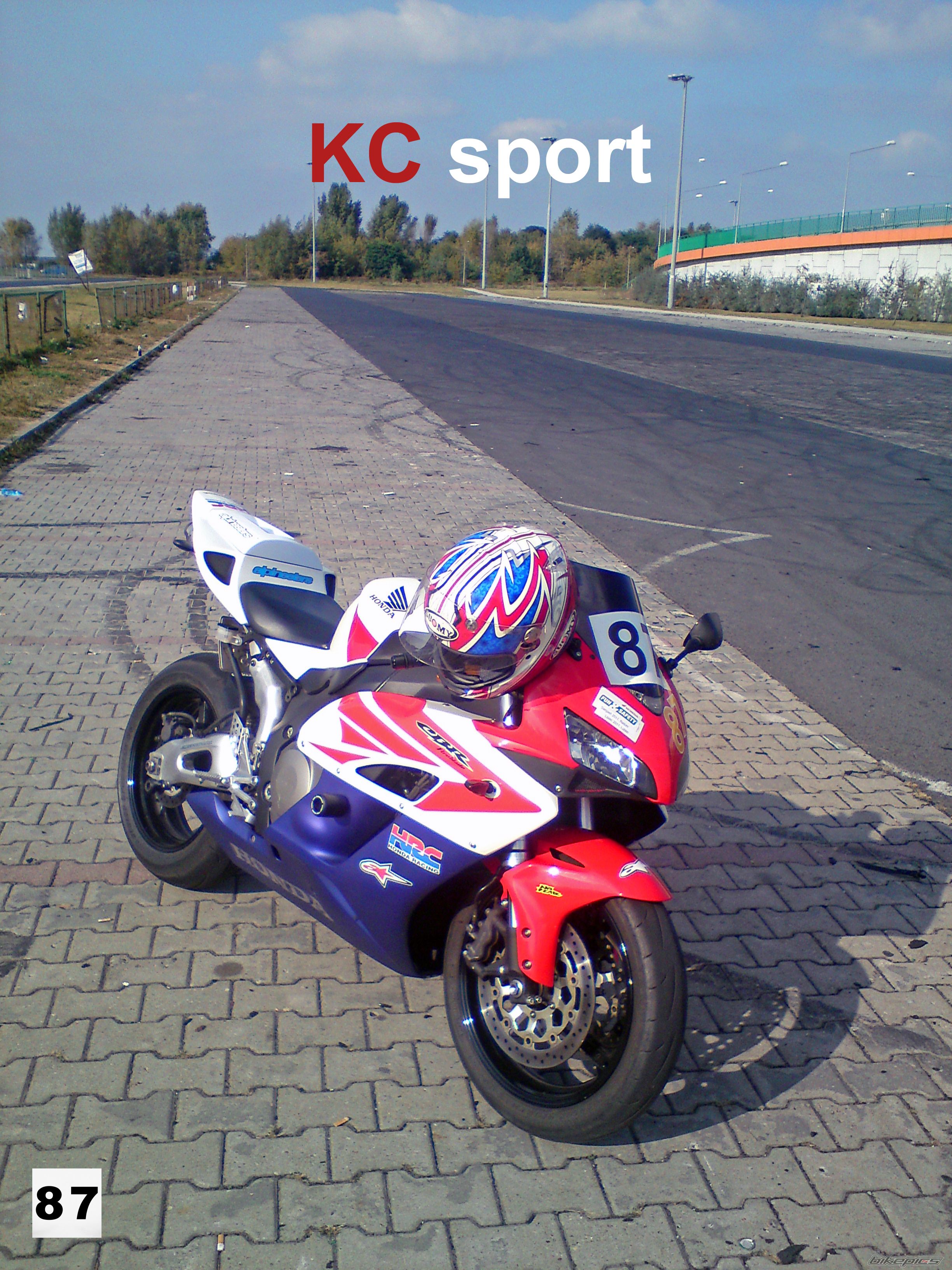 Photo 2336442