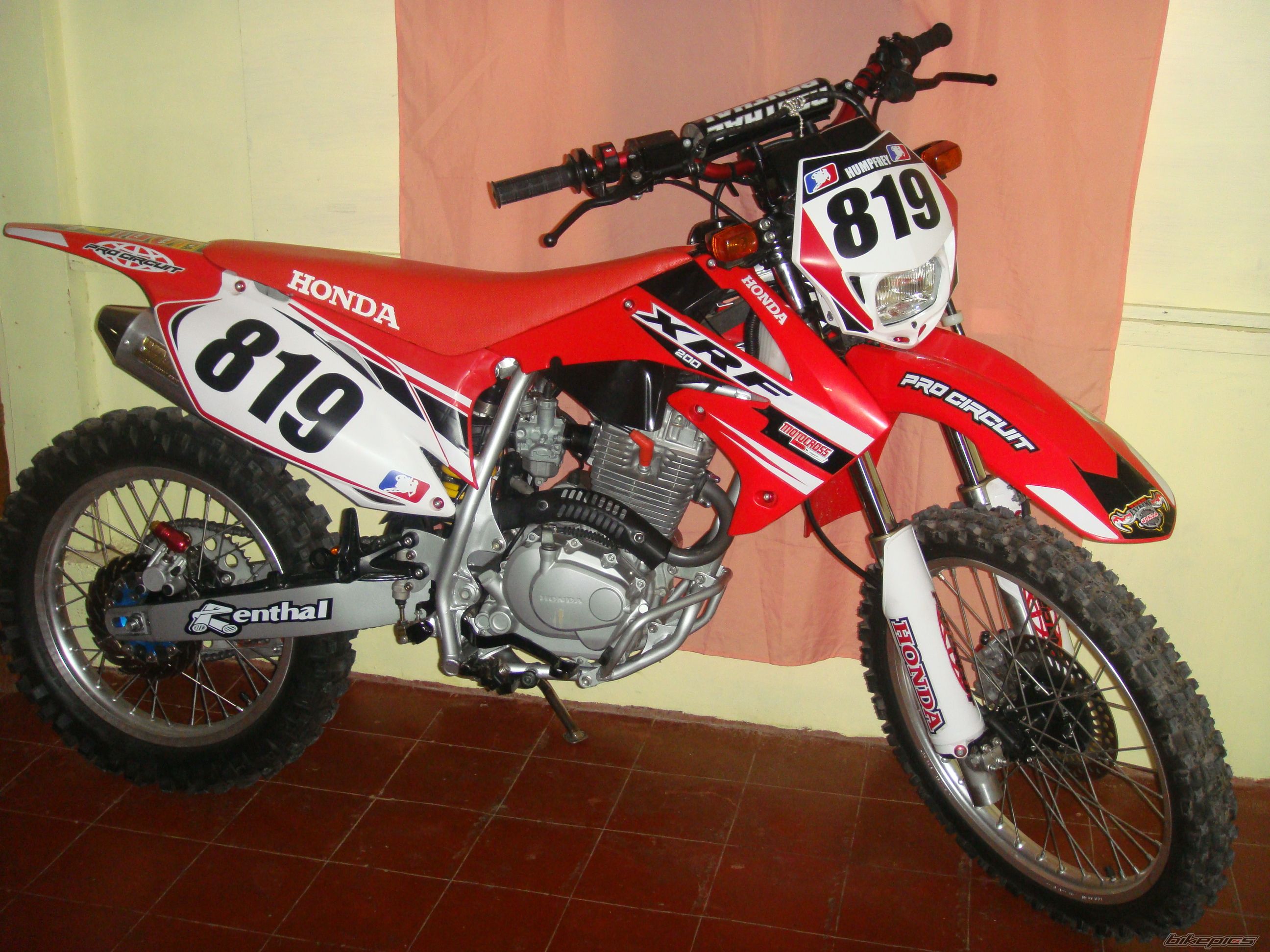 Photo 2336842
