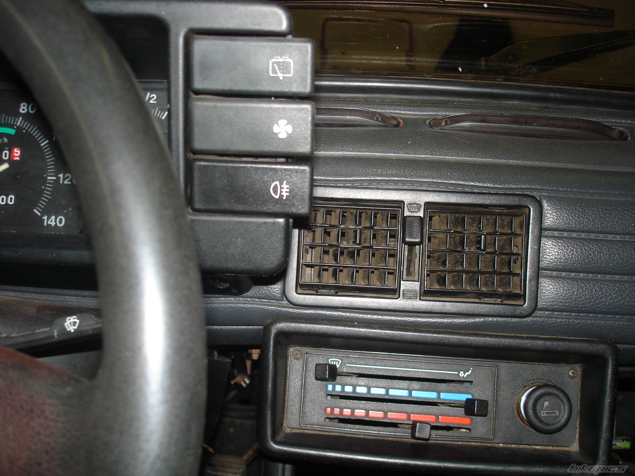 Photo 2338386