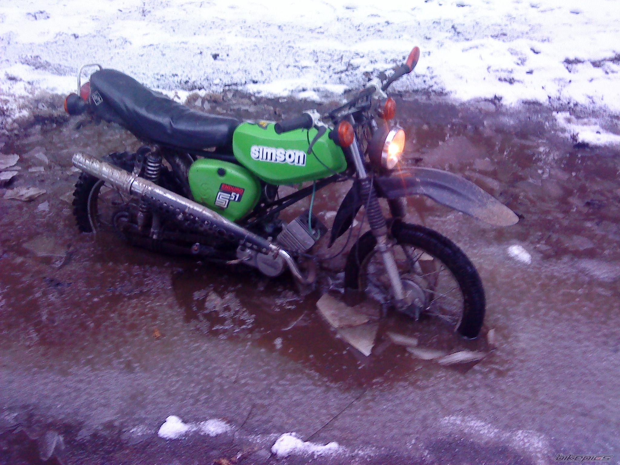 Photo 2339443