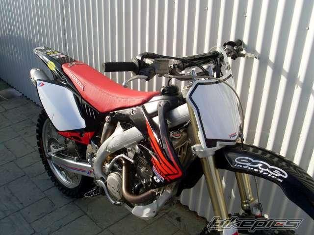 Photo 2339883