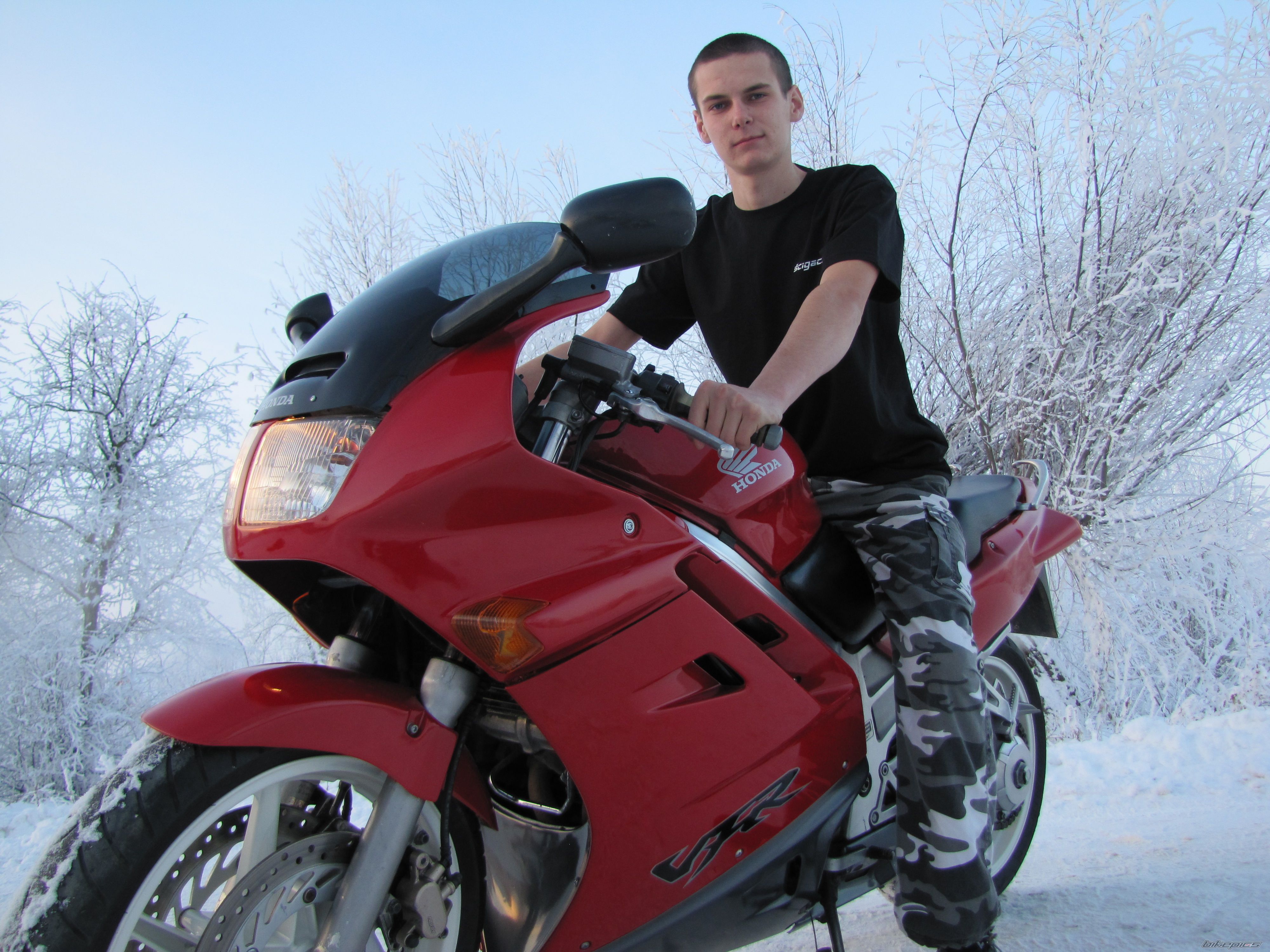 Photo 2340253