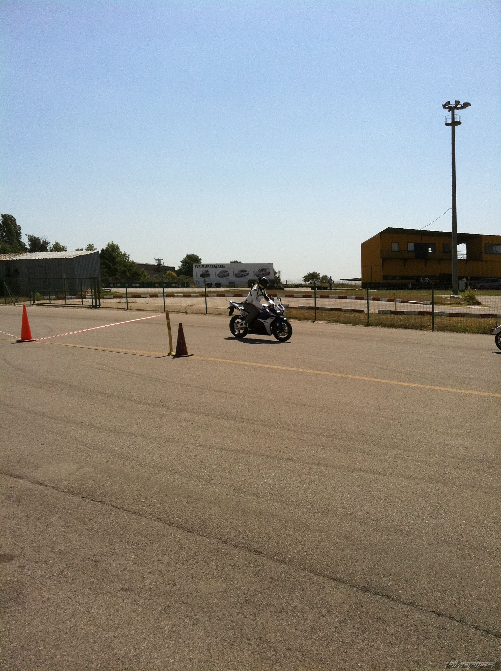 Photo 2341379