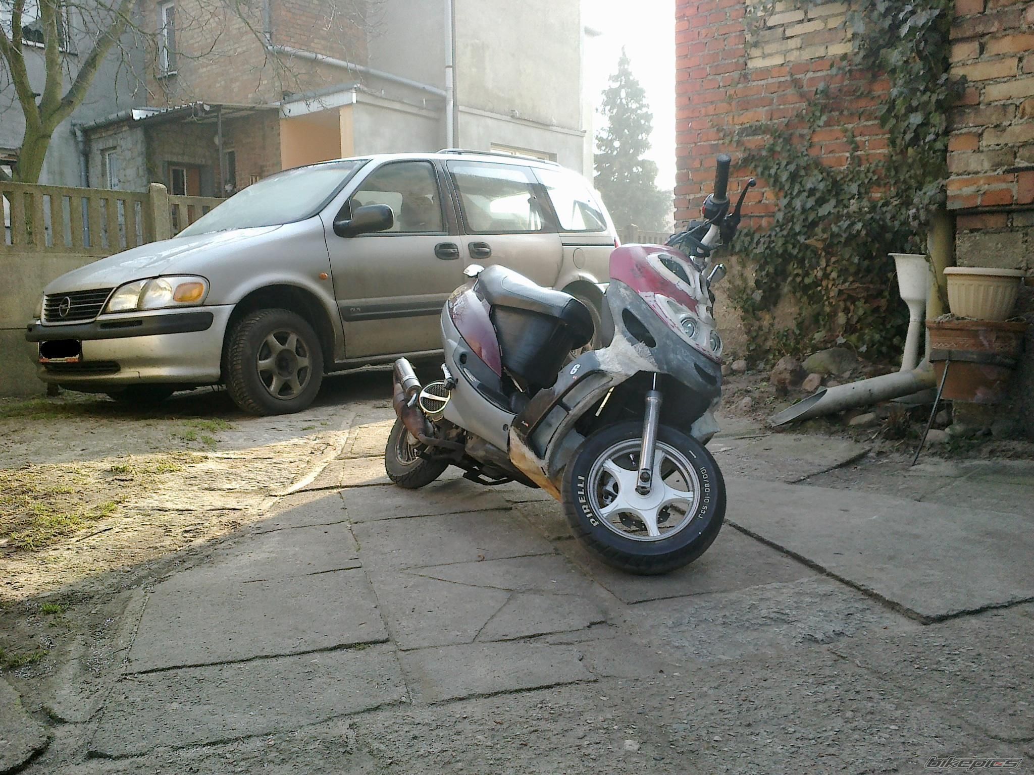 Photo 2341423