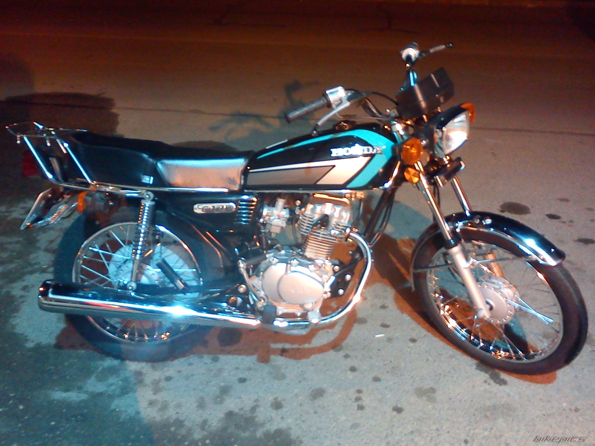 Photo 2342136