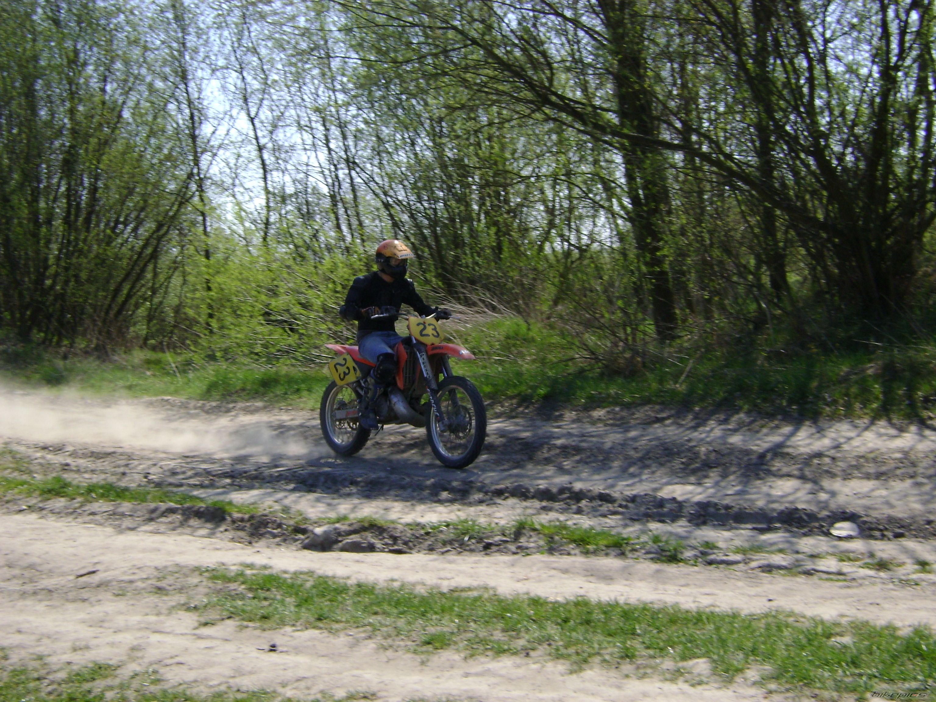 Photo 2343103