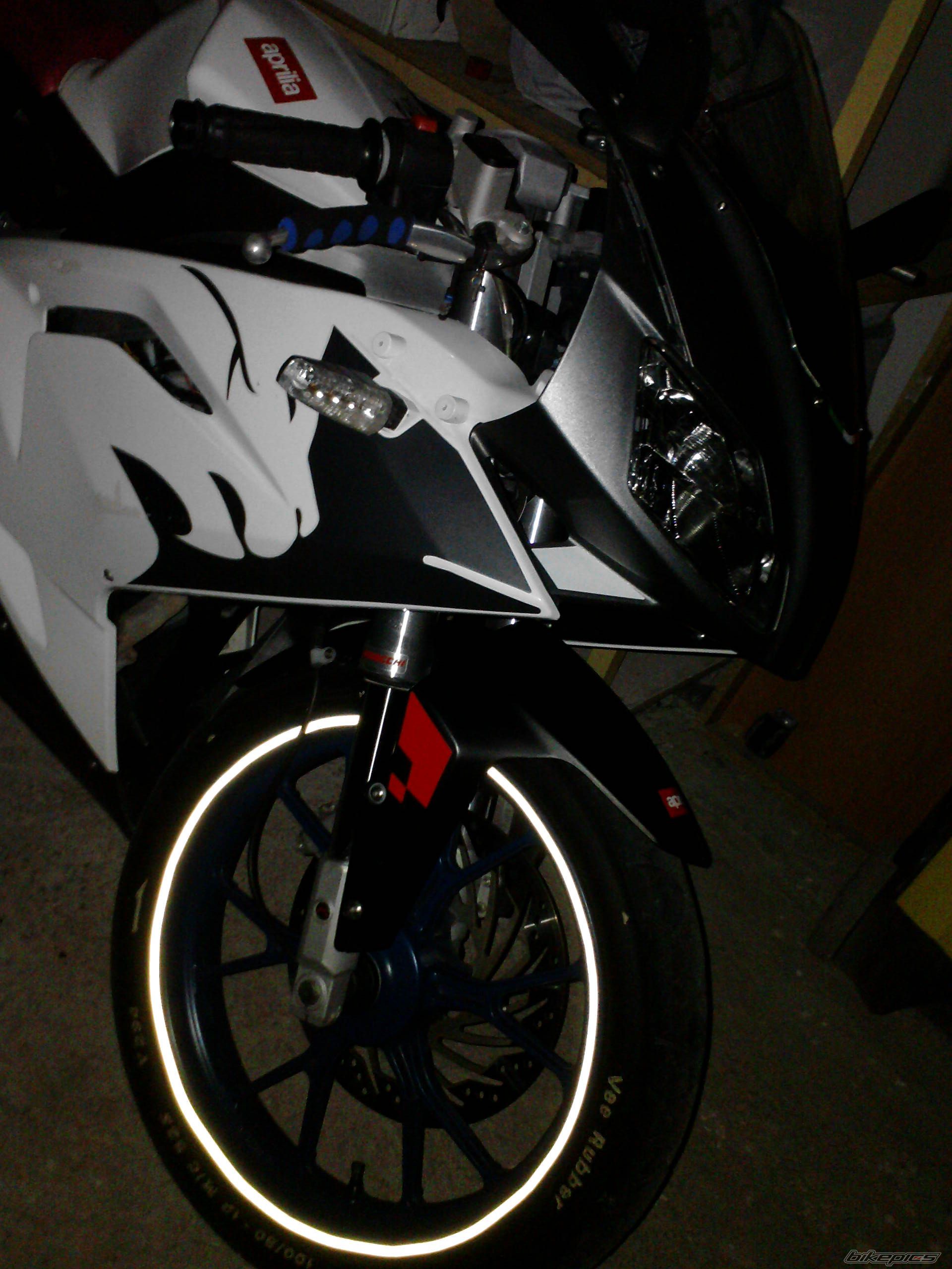 Photo 2343117