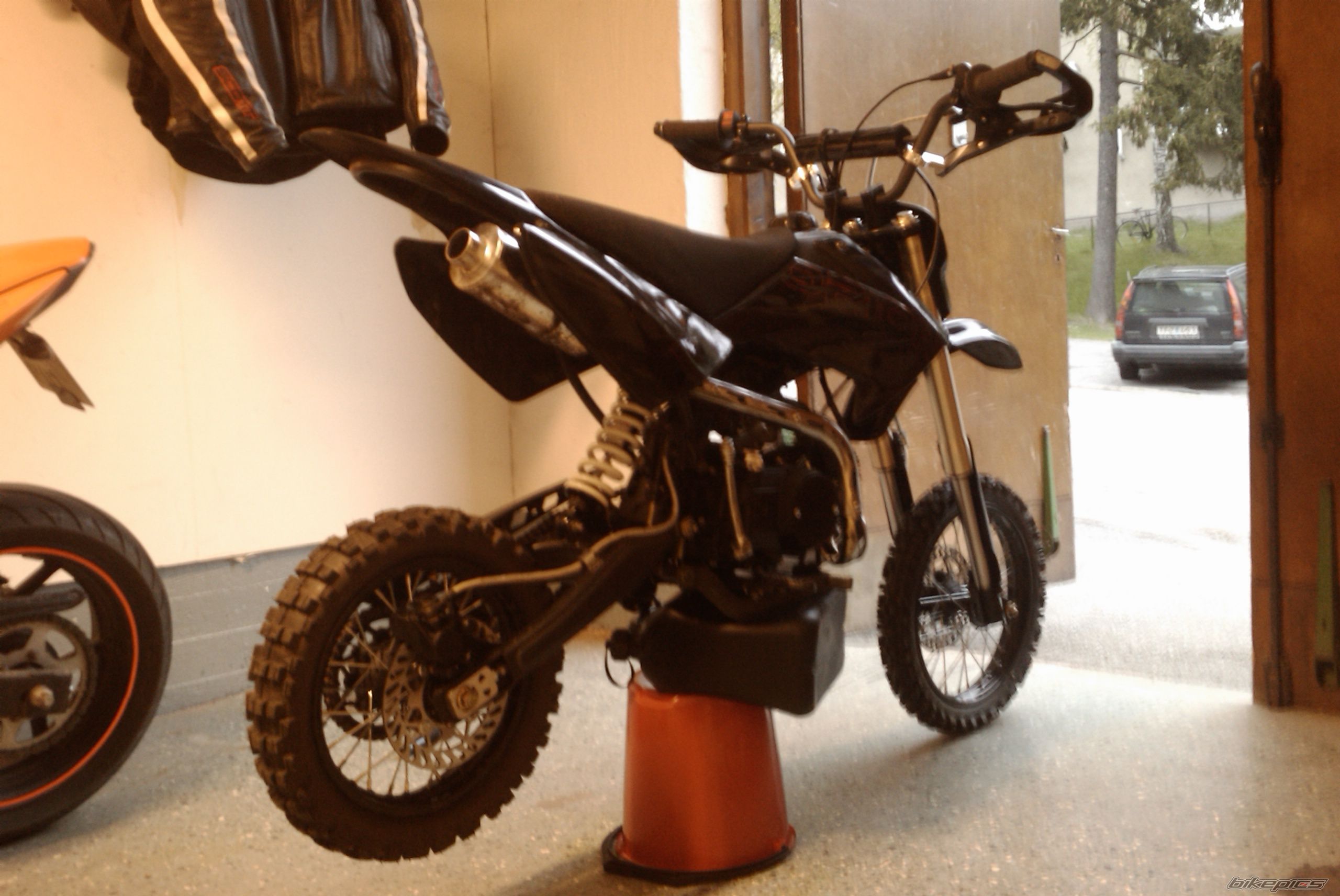 Photo 2343409