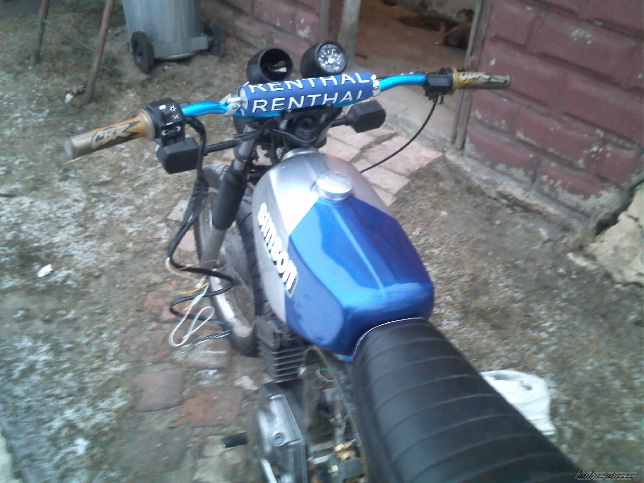 Photo 2343638