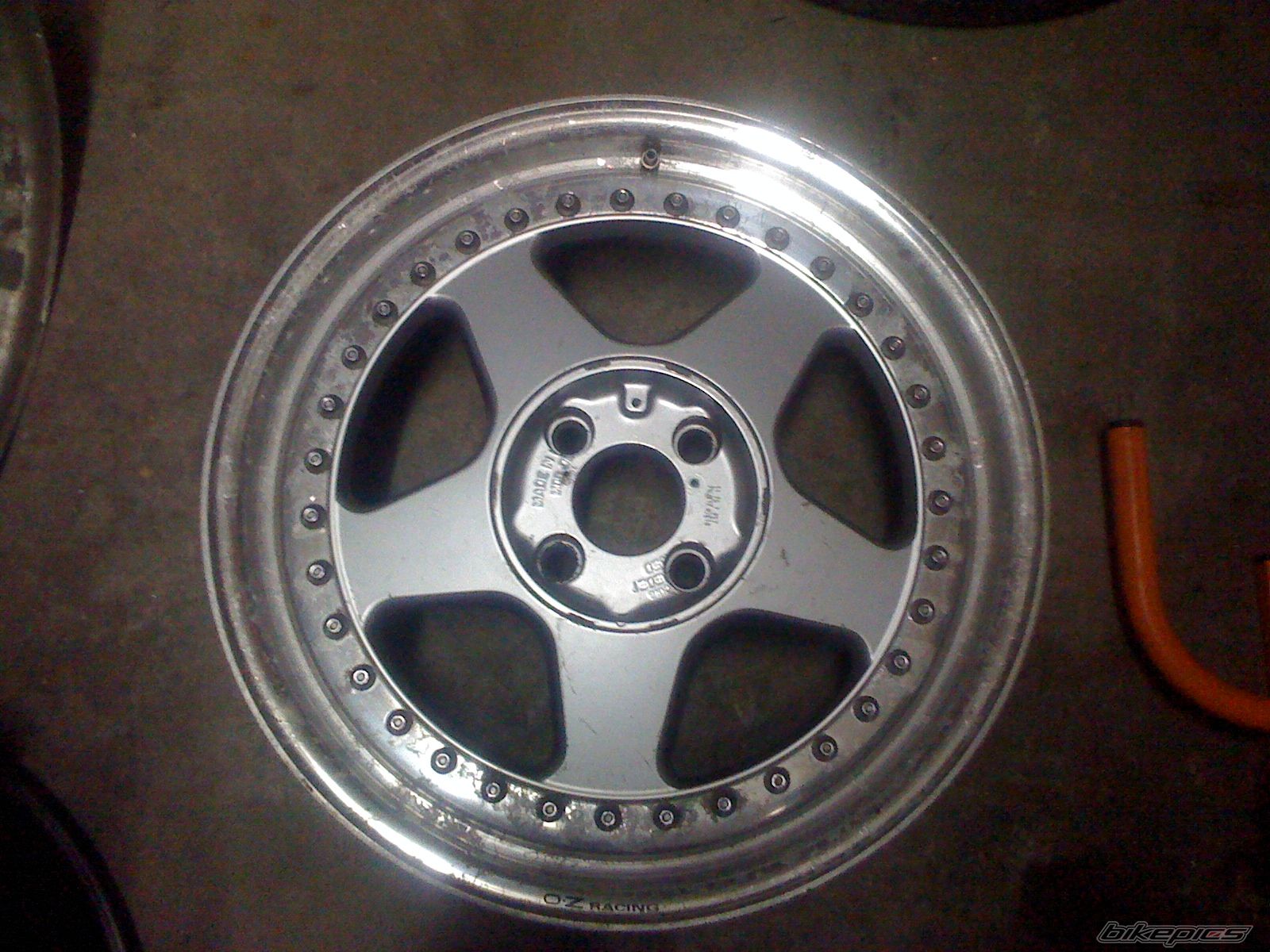 Photo 2343849
