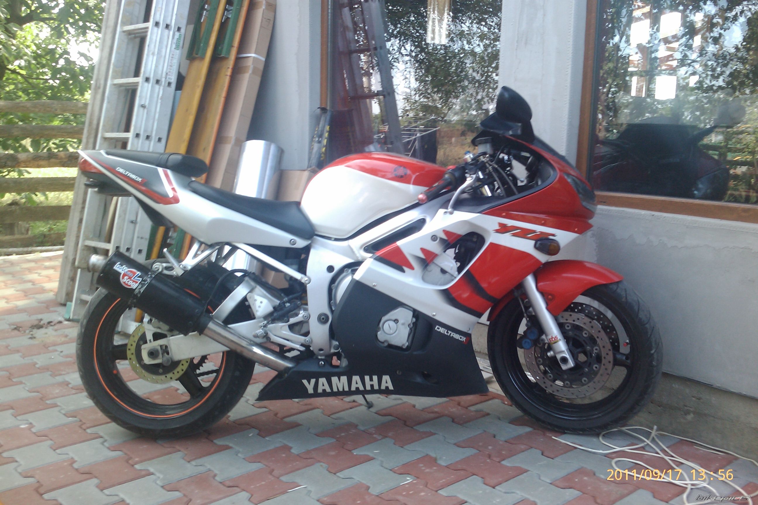 Photo 2343883