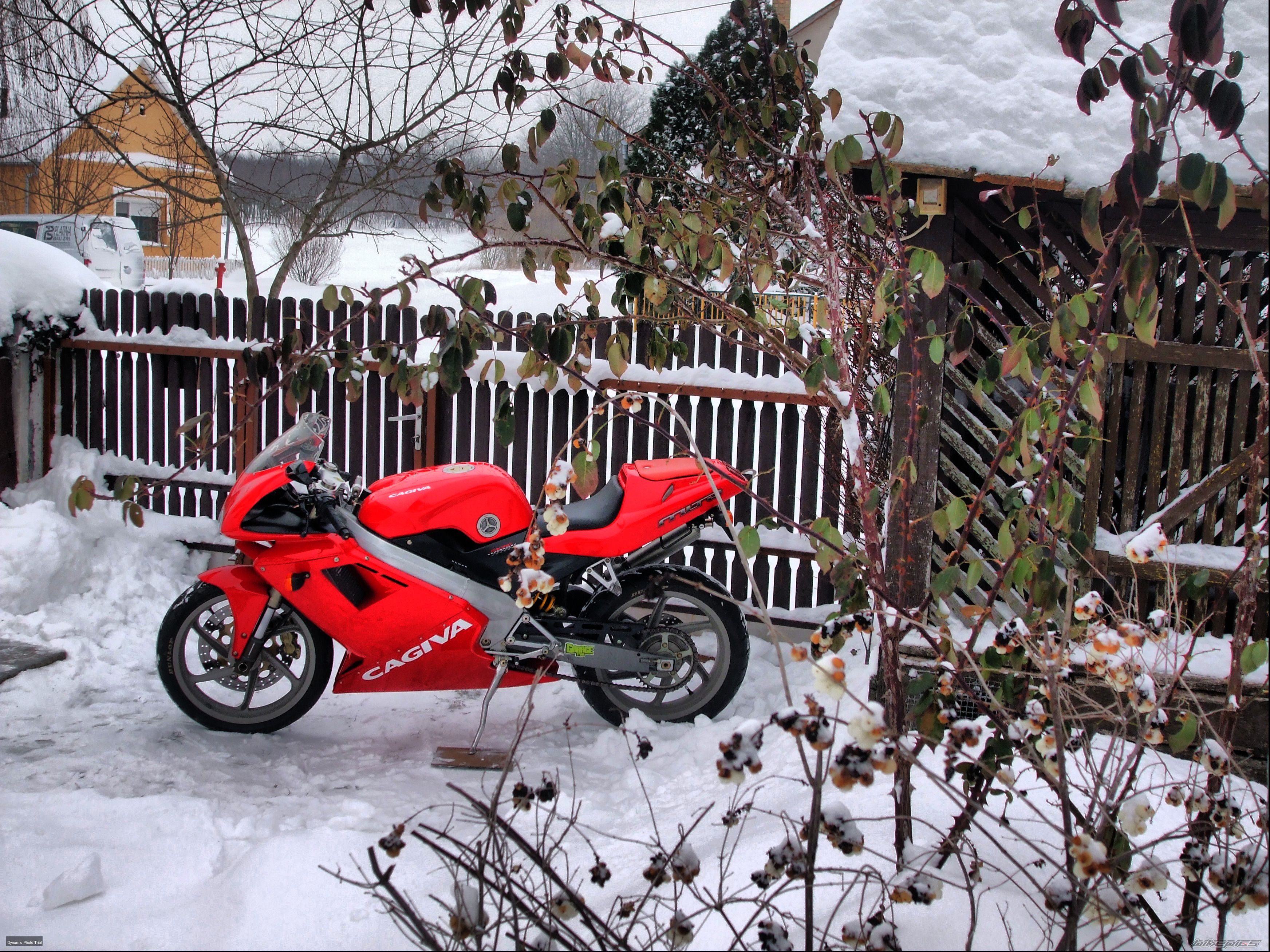 Photo 2344385