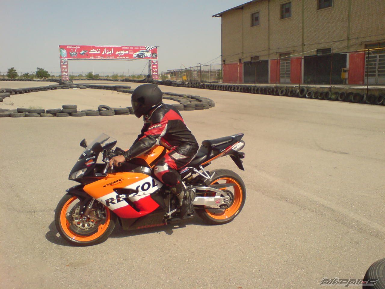 Photo 2344738