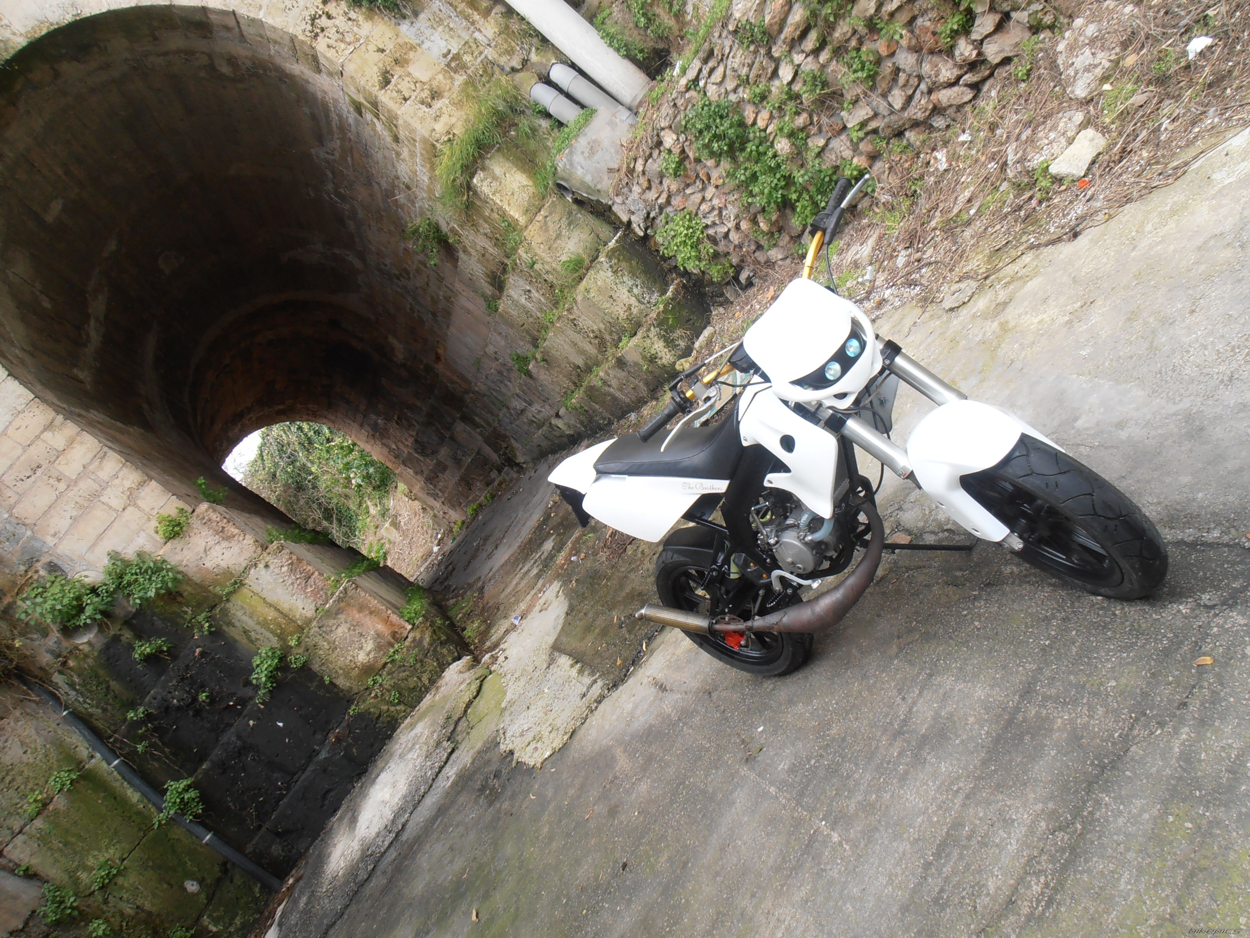 Photo 2346040