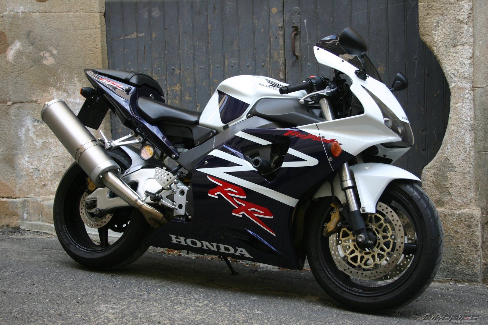 Photo 2346242