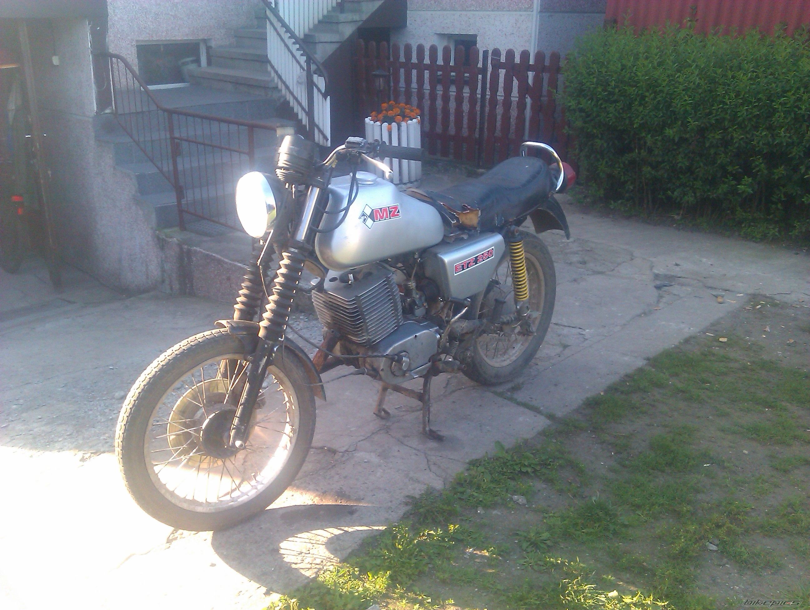 Photo 2346377
