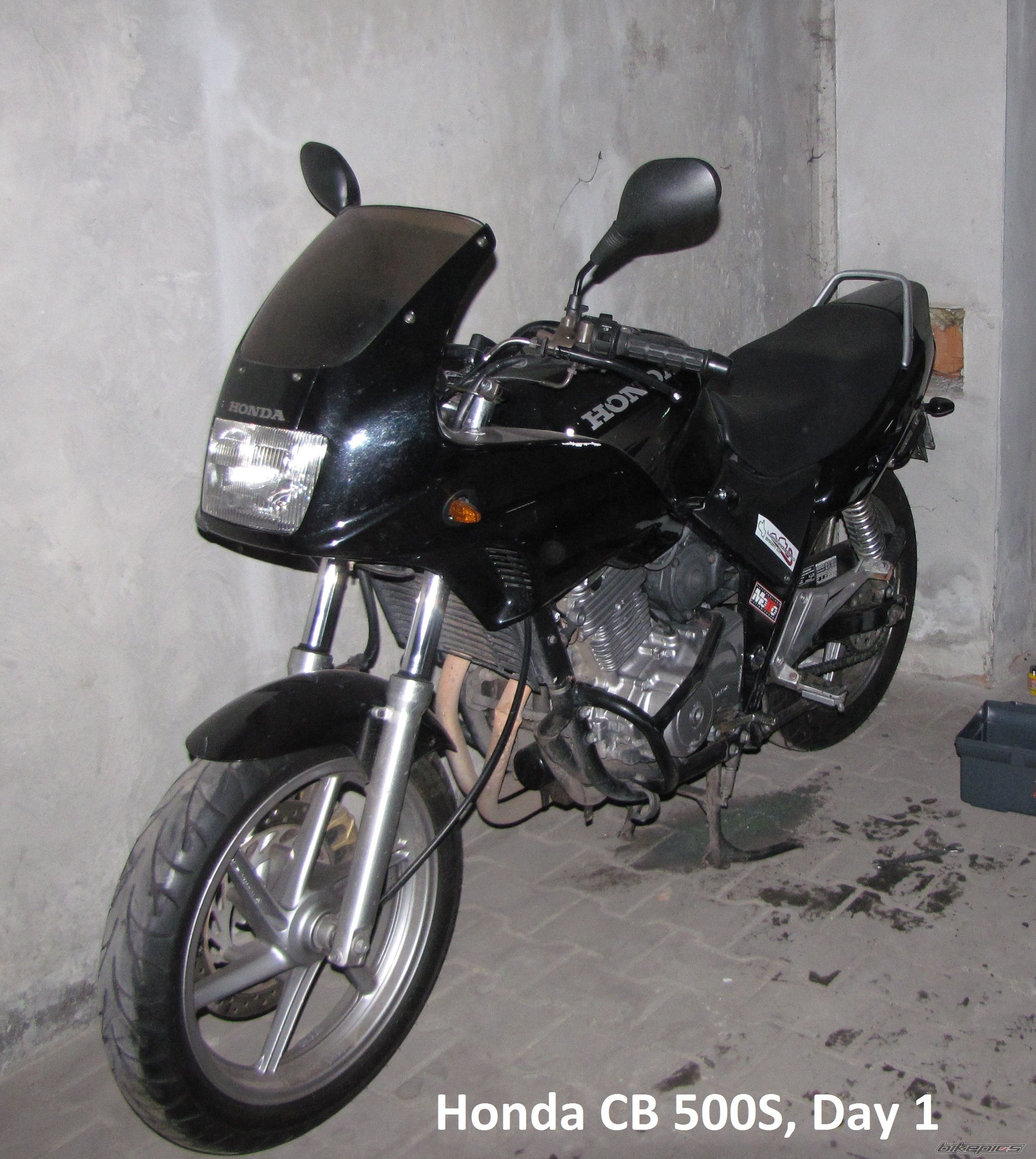 Photo 2346433