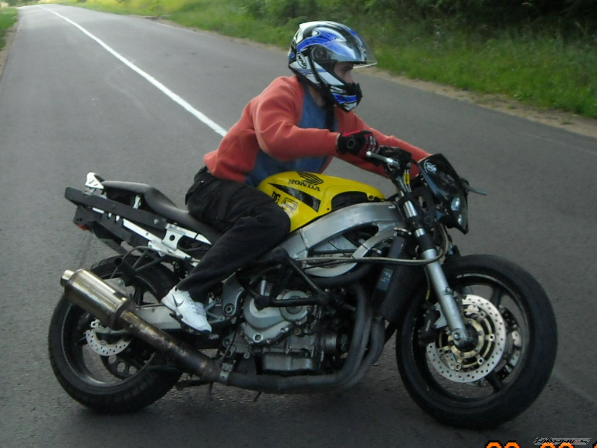 Photo 2348090