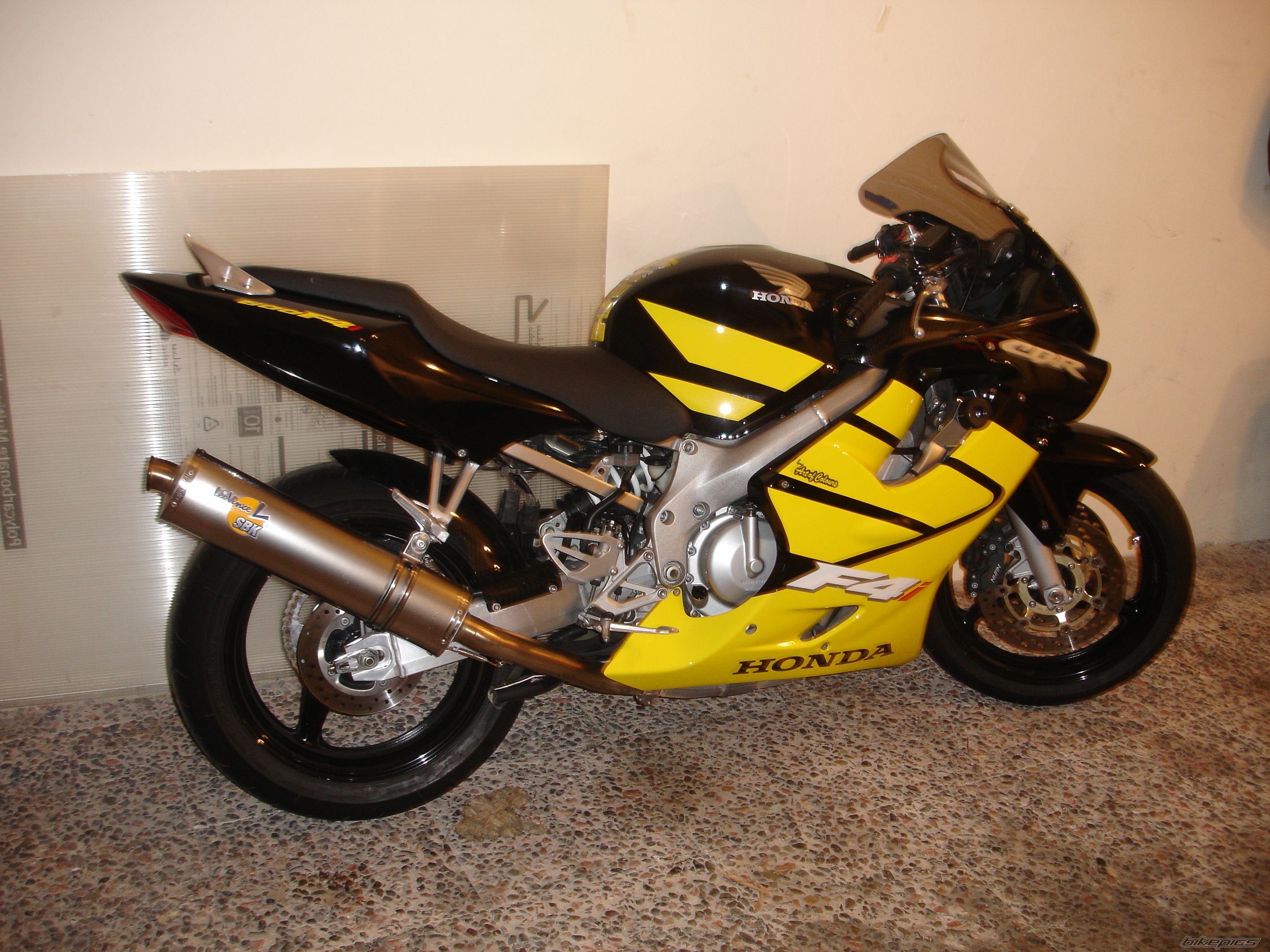 Photo 2348209