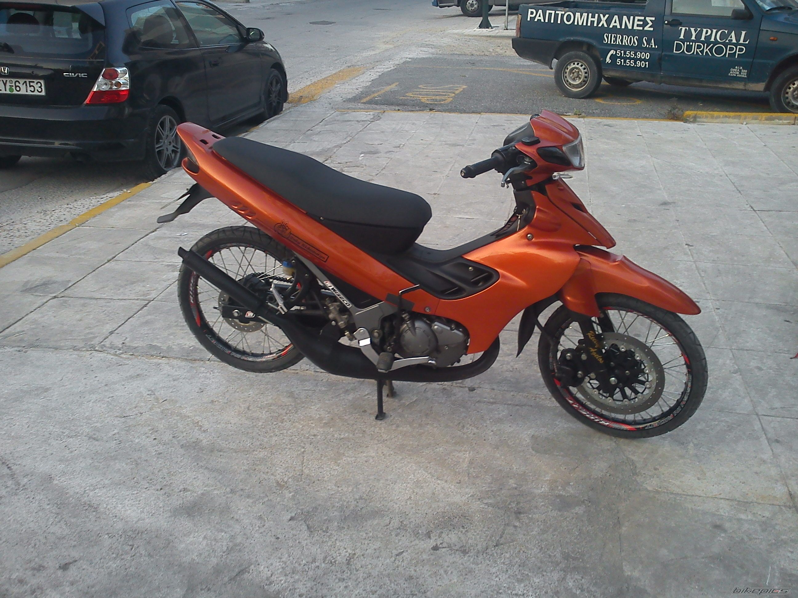 Photo 2348803
