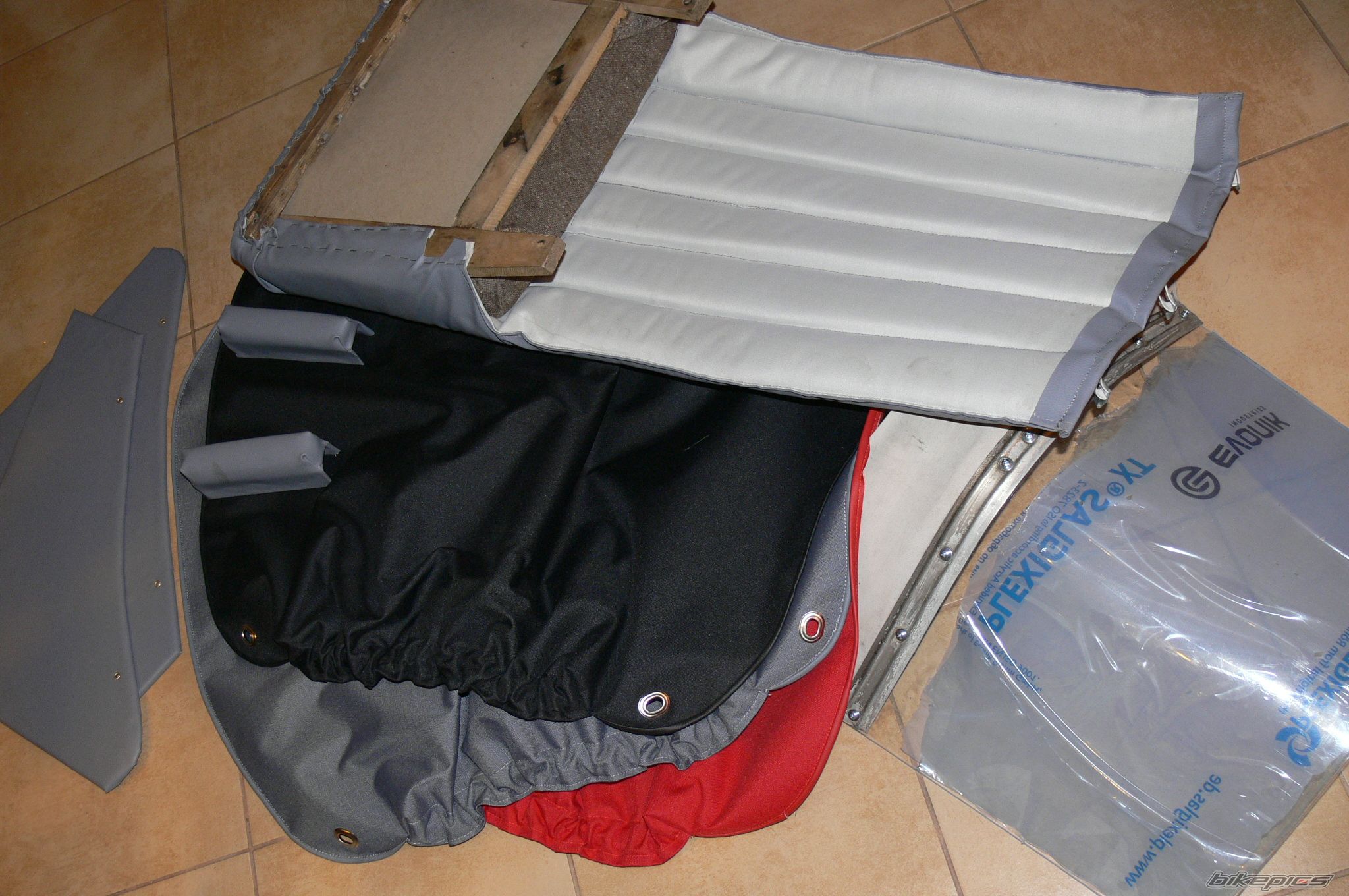 Photo 2348845