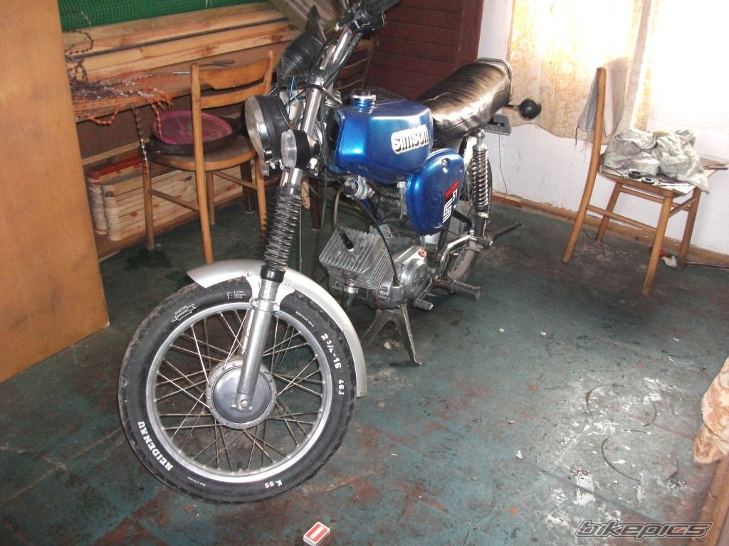Photo 2349074