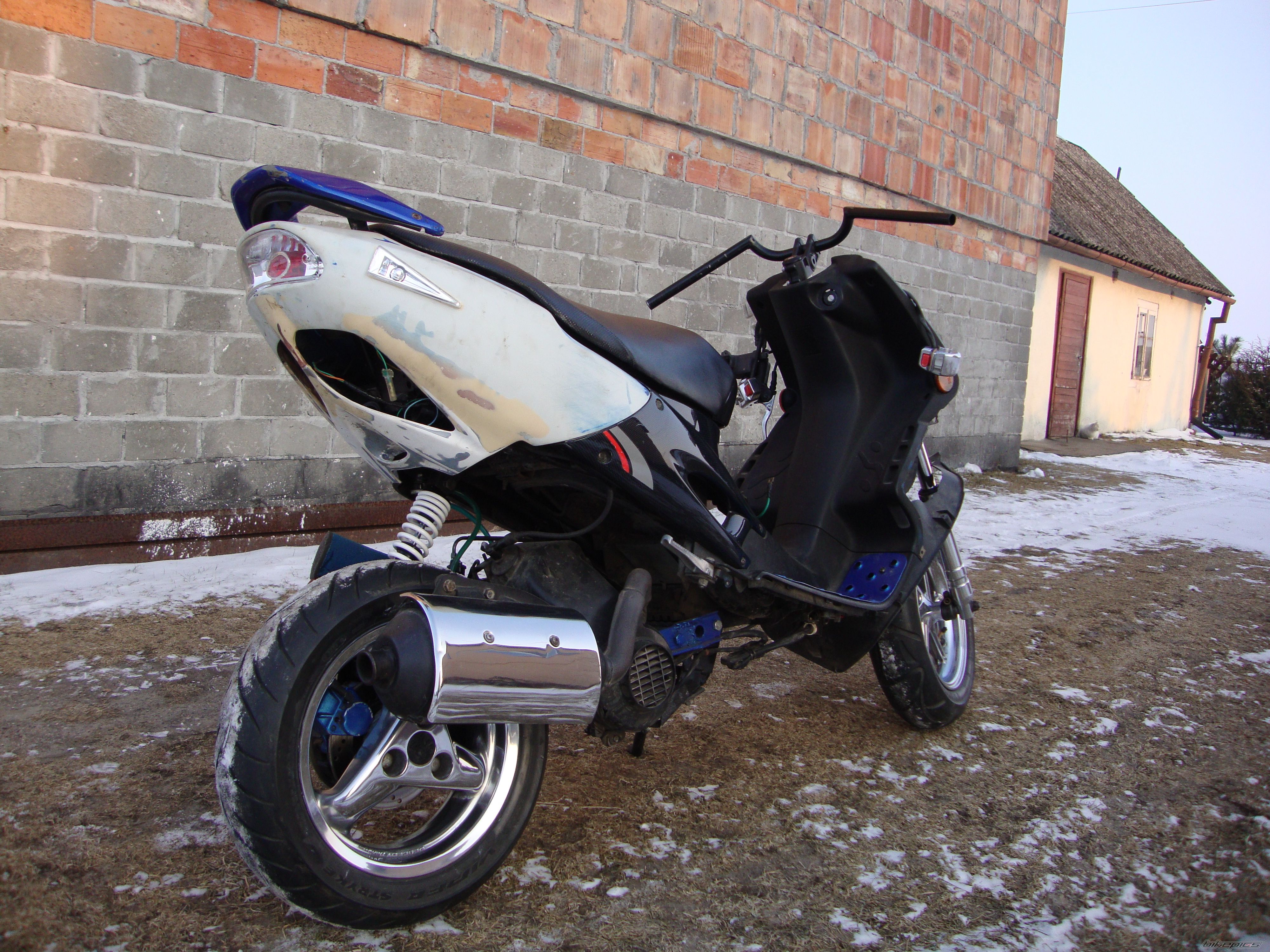 Photo 2349135