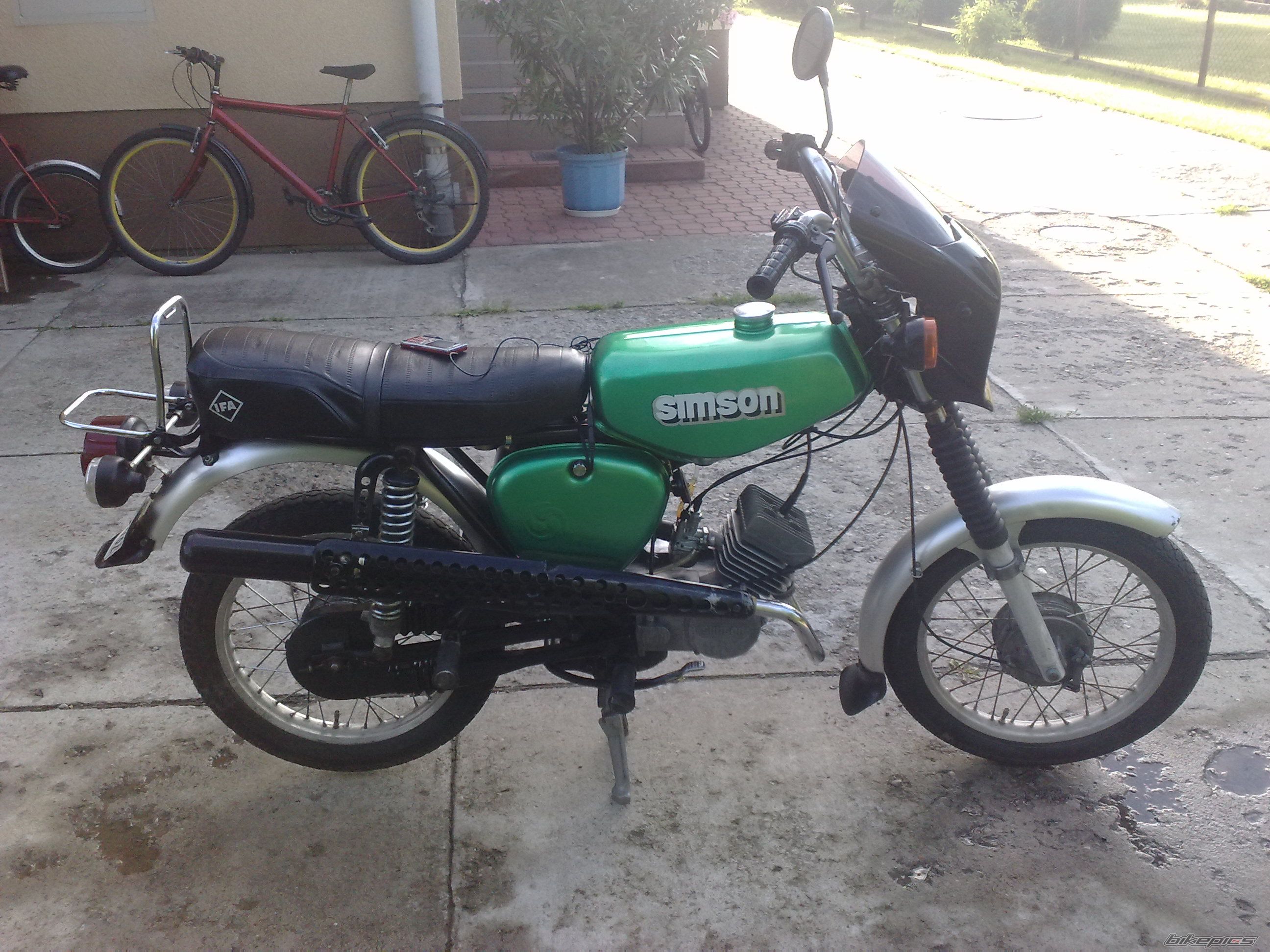 Photo 2349342