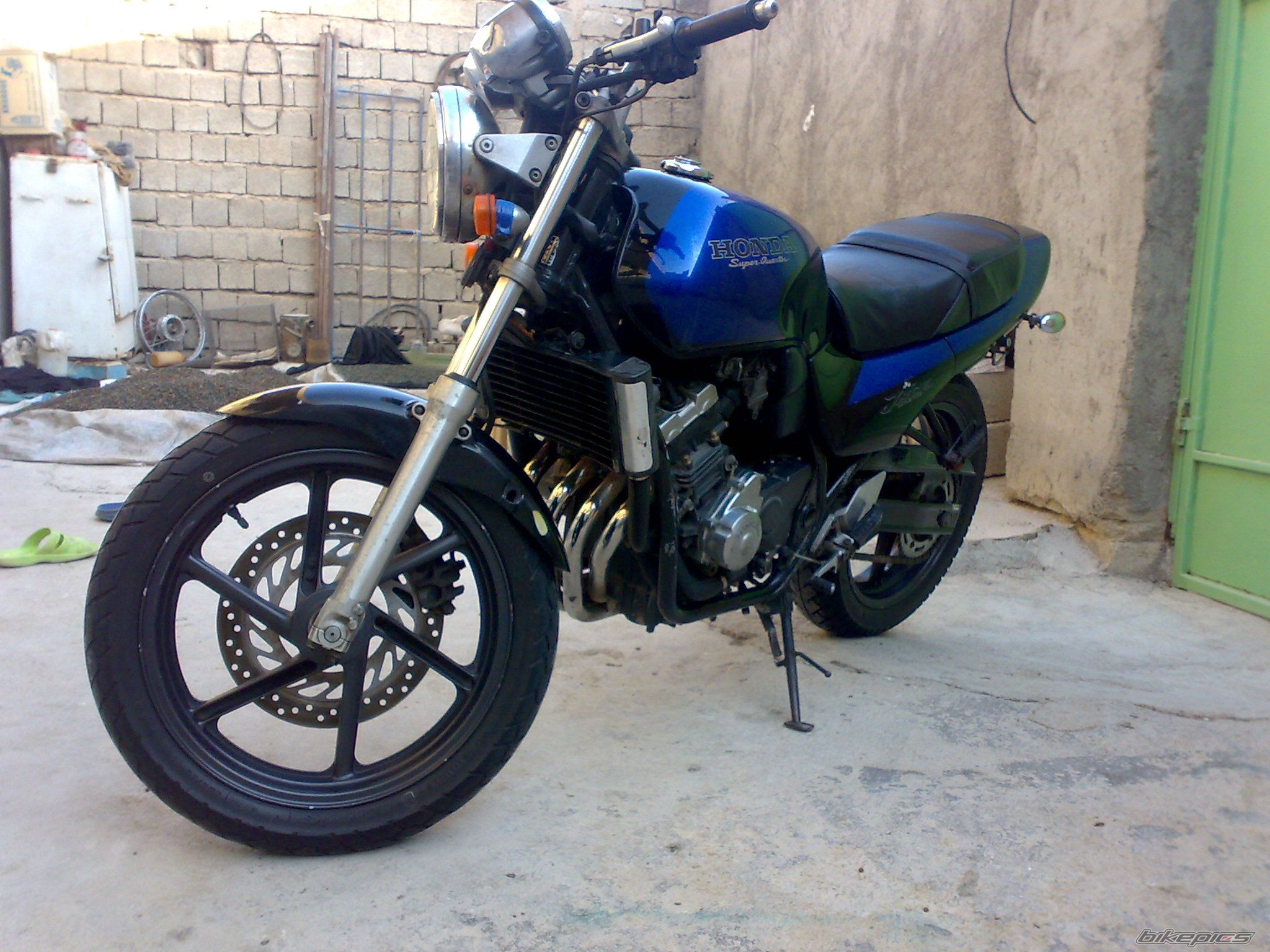 Photo 2349574