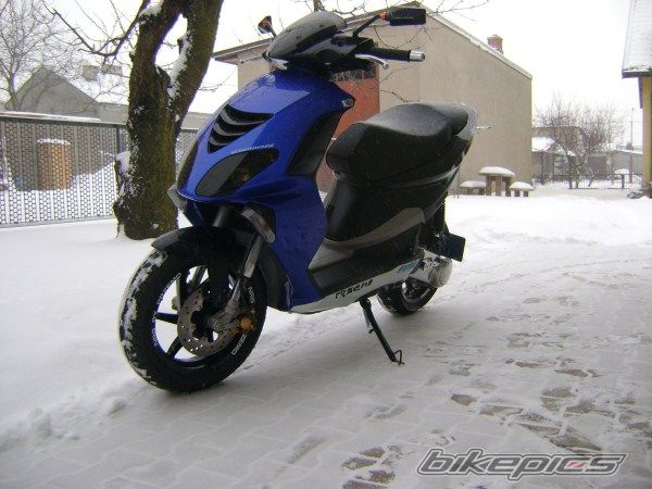 Photo 2349818