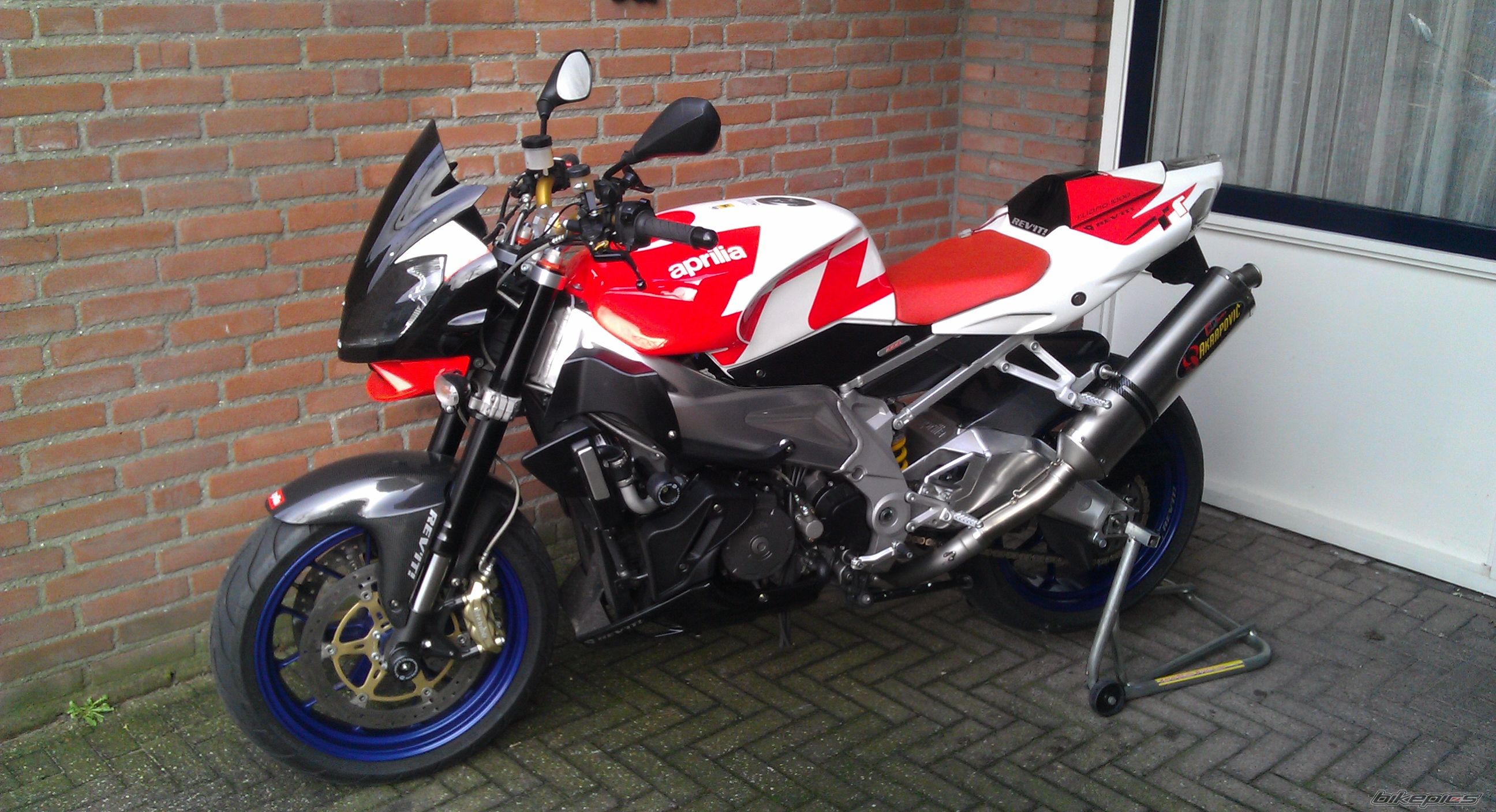 Photo 2349858