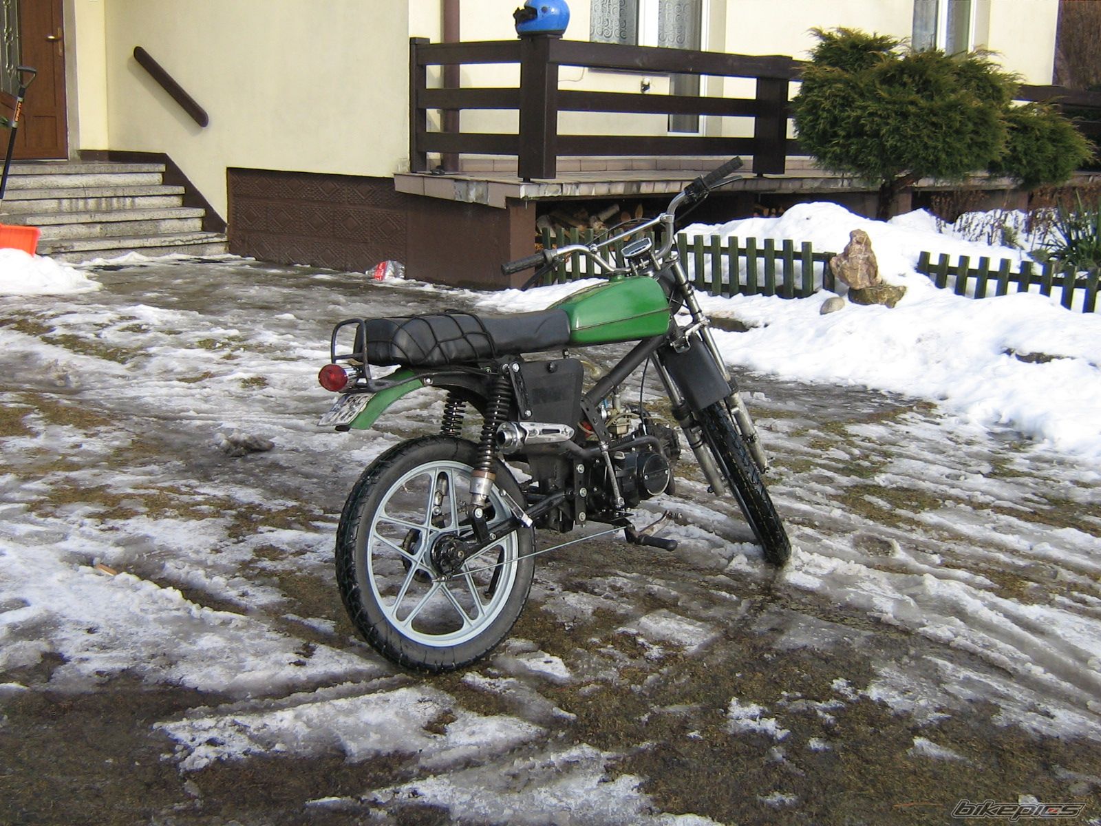 Photo 2350376
