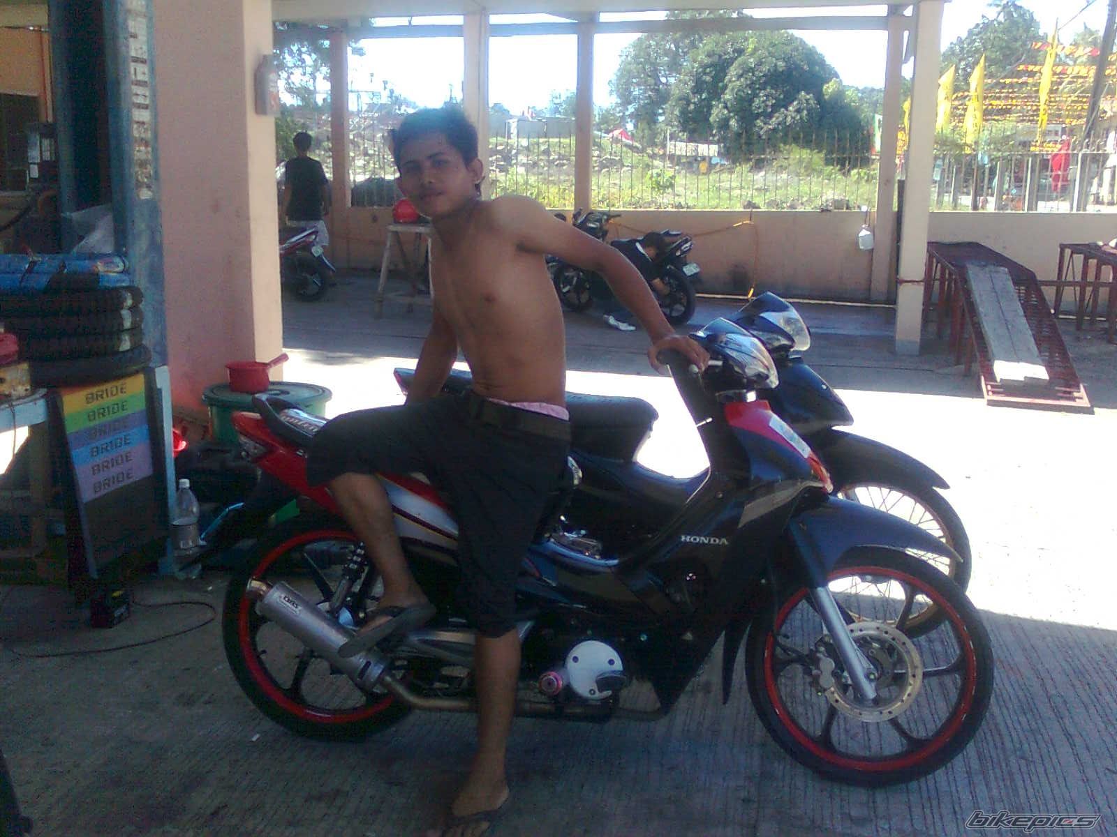 Photo 2350384