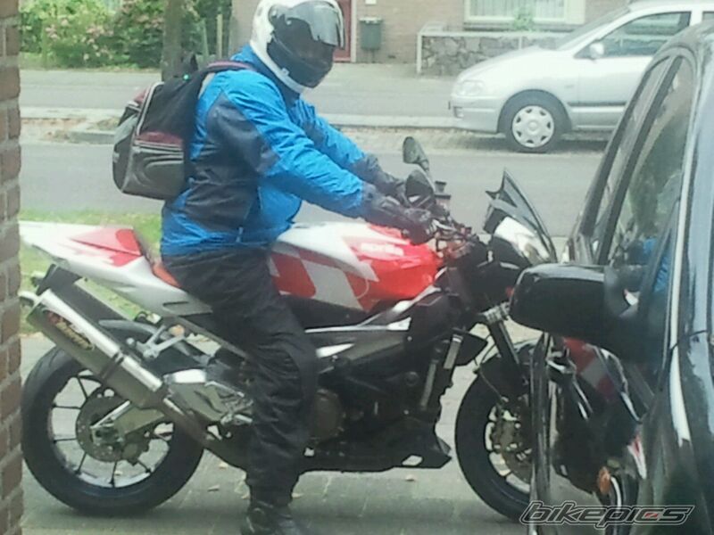 Photo 2350398
