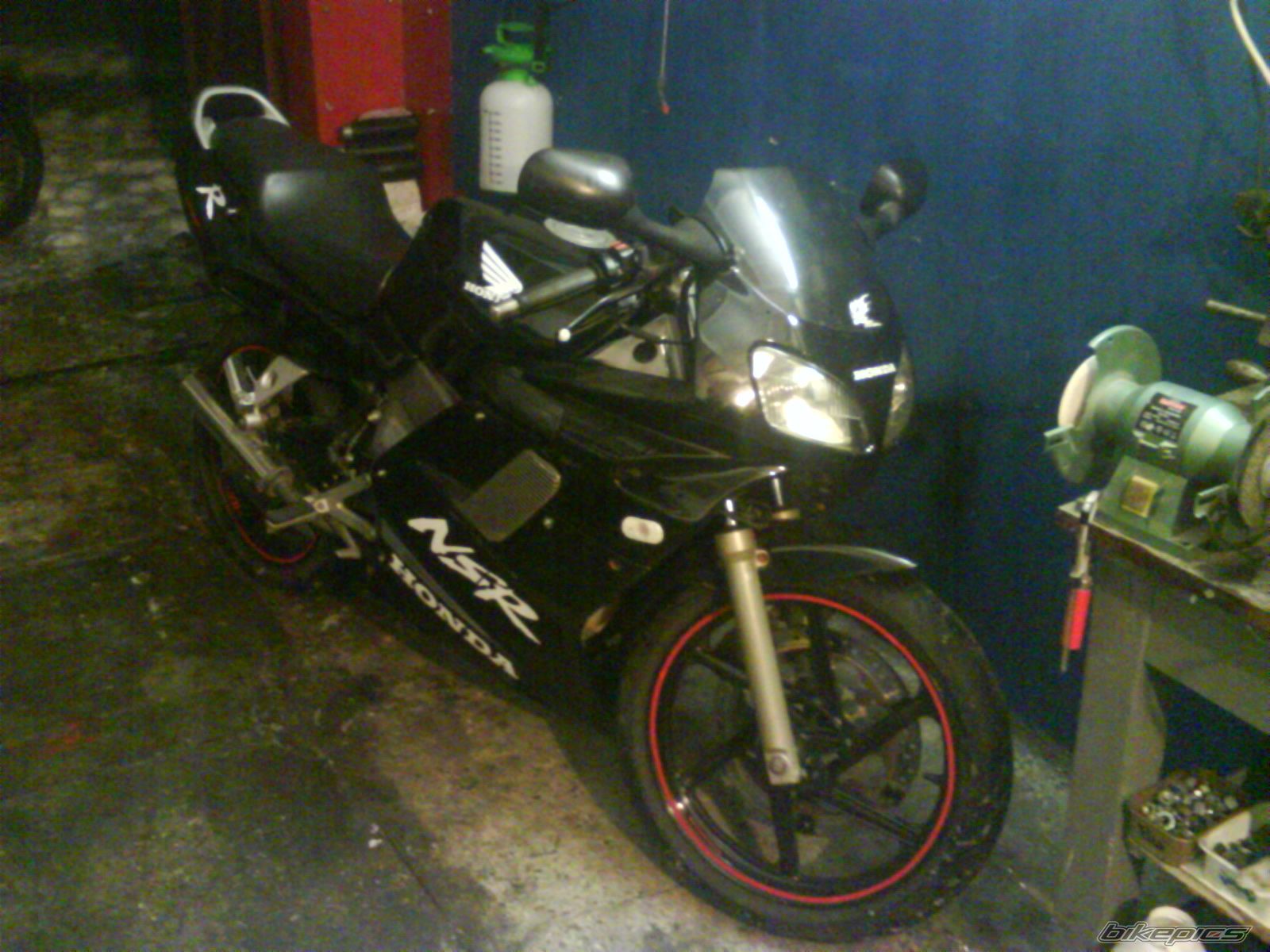 Photo 2350585