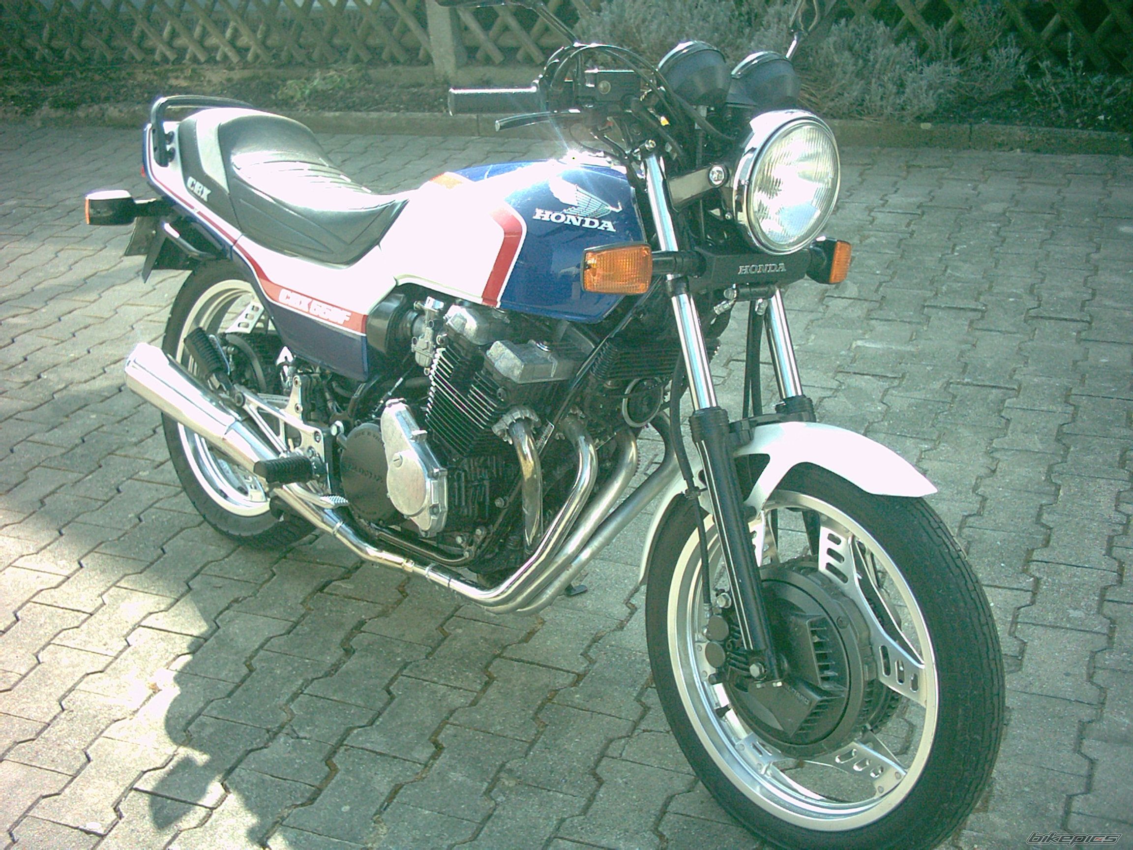 CBX 550