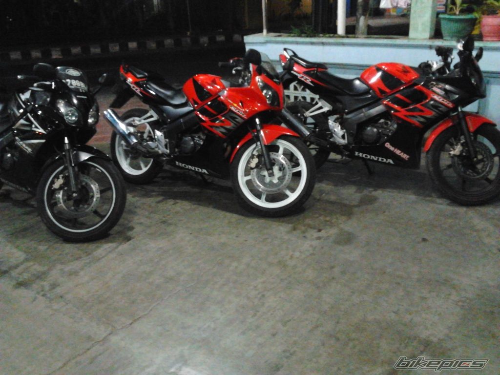 Photo 2351429