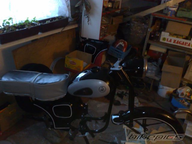 Photo 2352216
