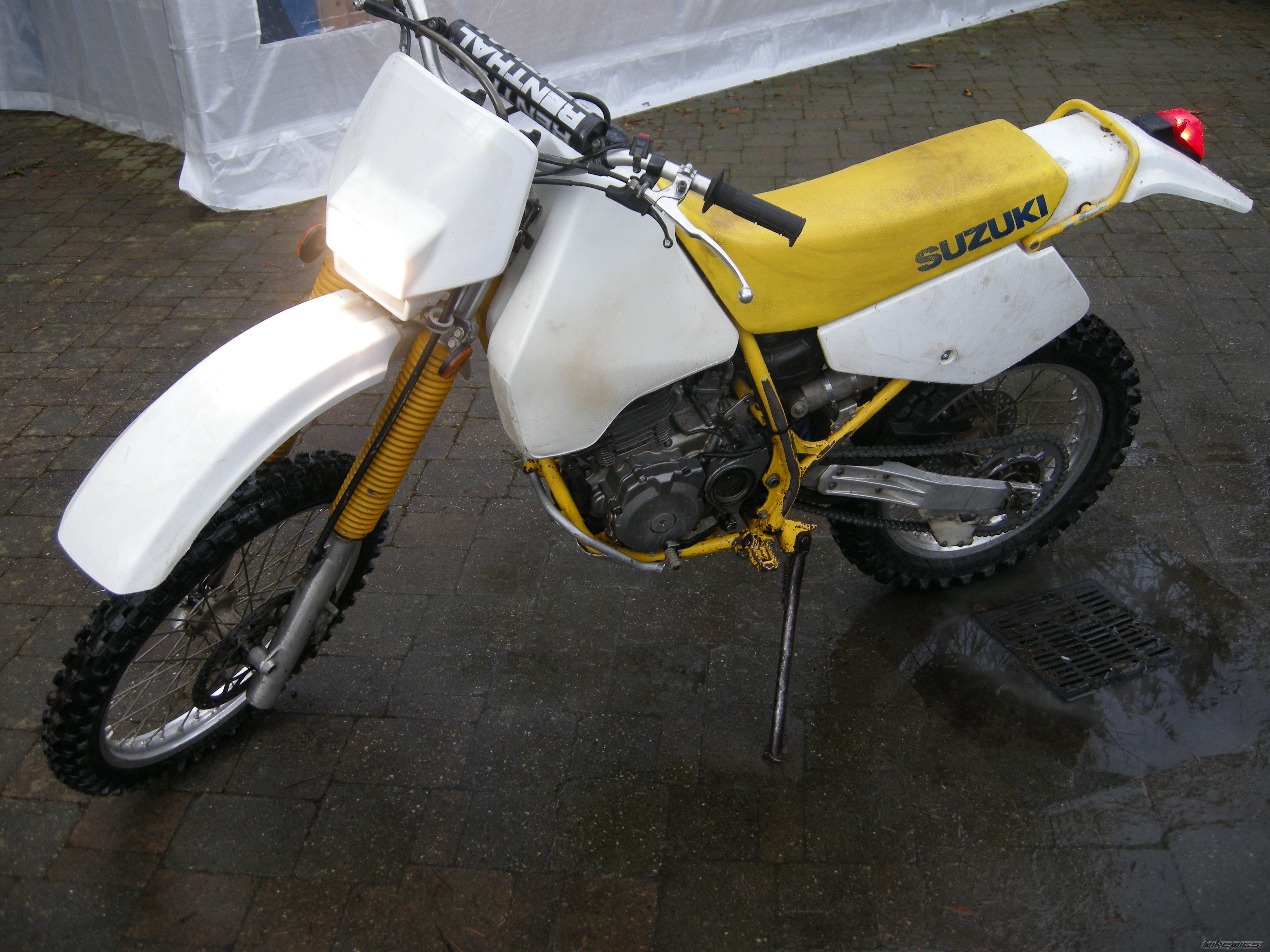 Photo 2353045