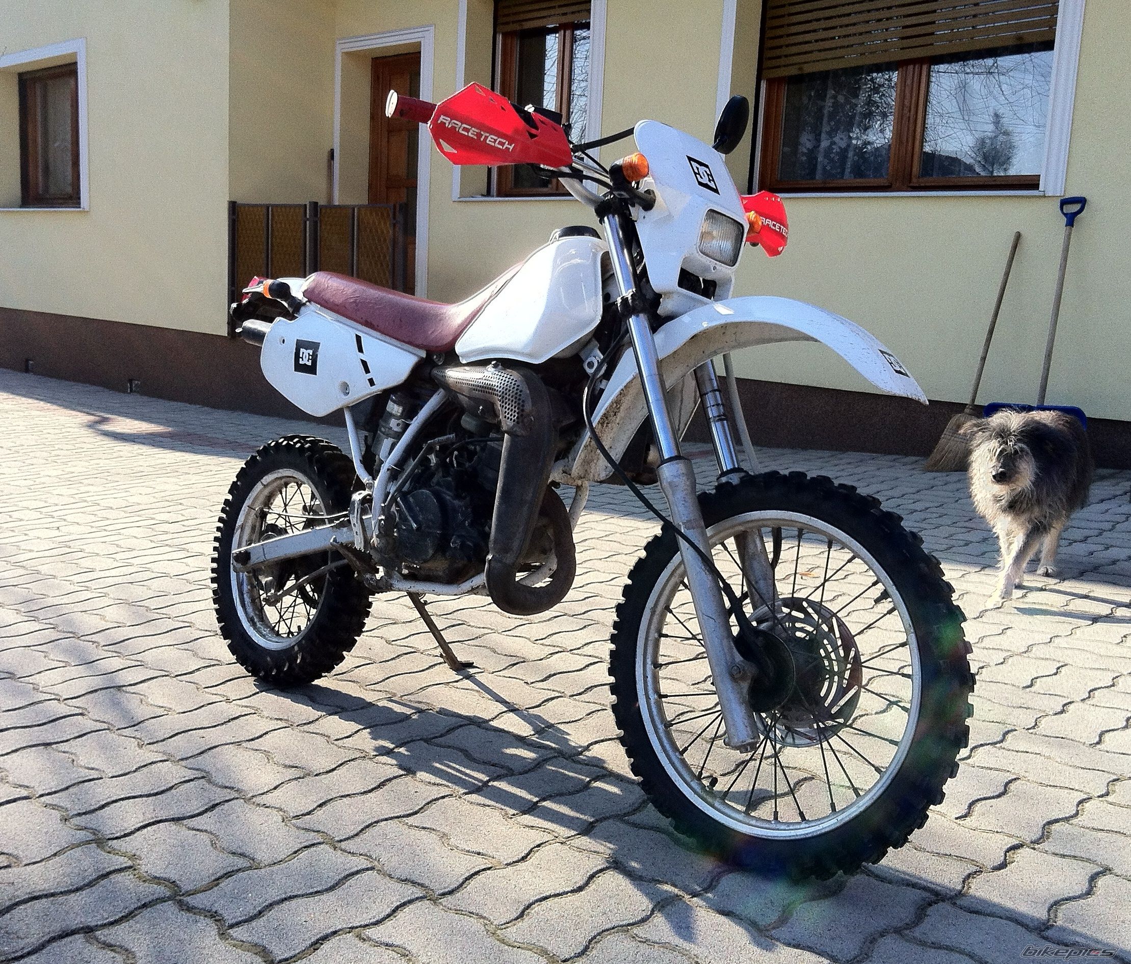Photo 2353058