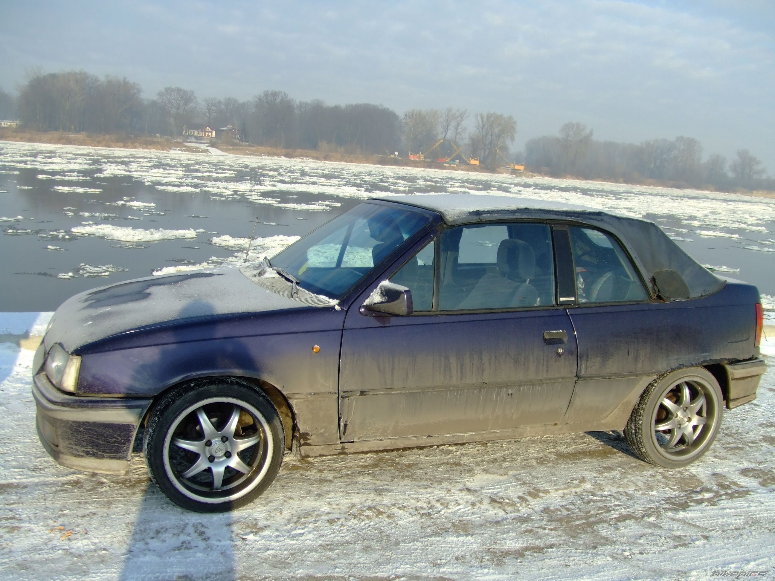 Photo 2353077
