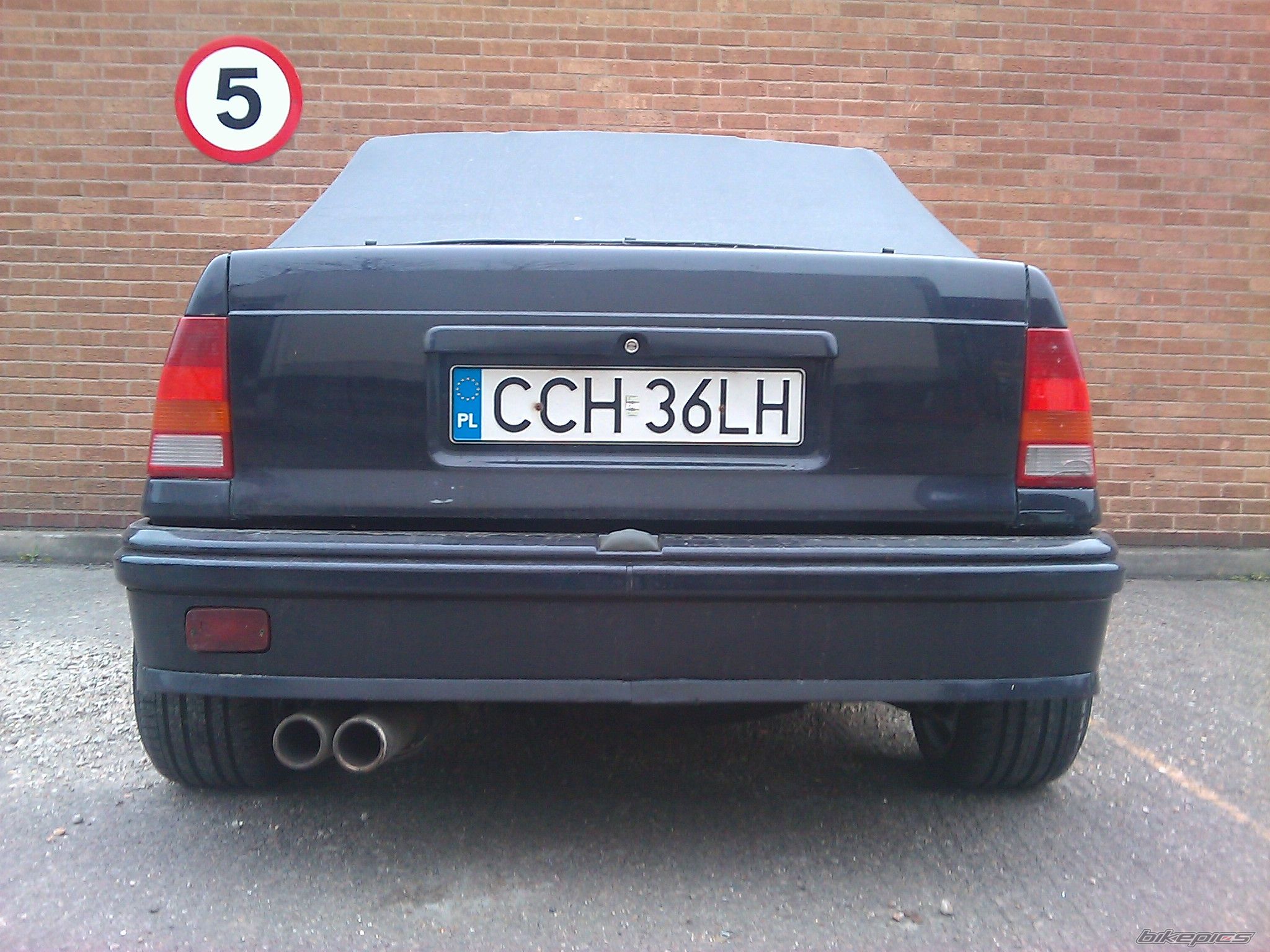 Photo 2353086
